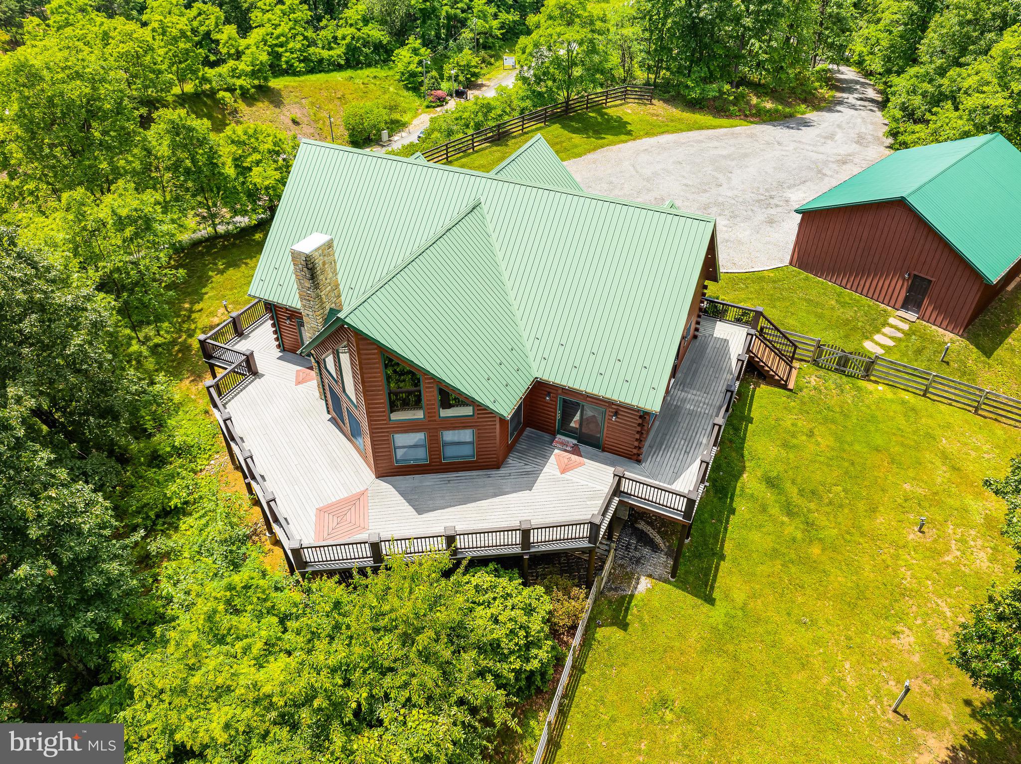 ASHTON WOODS - Residential