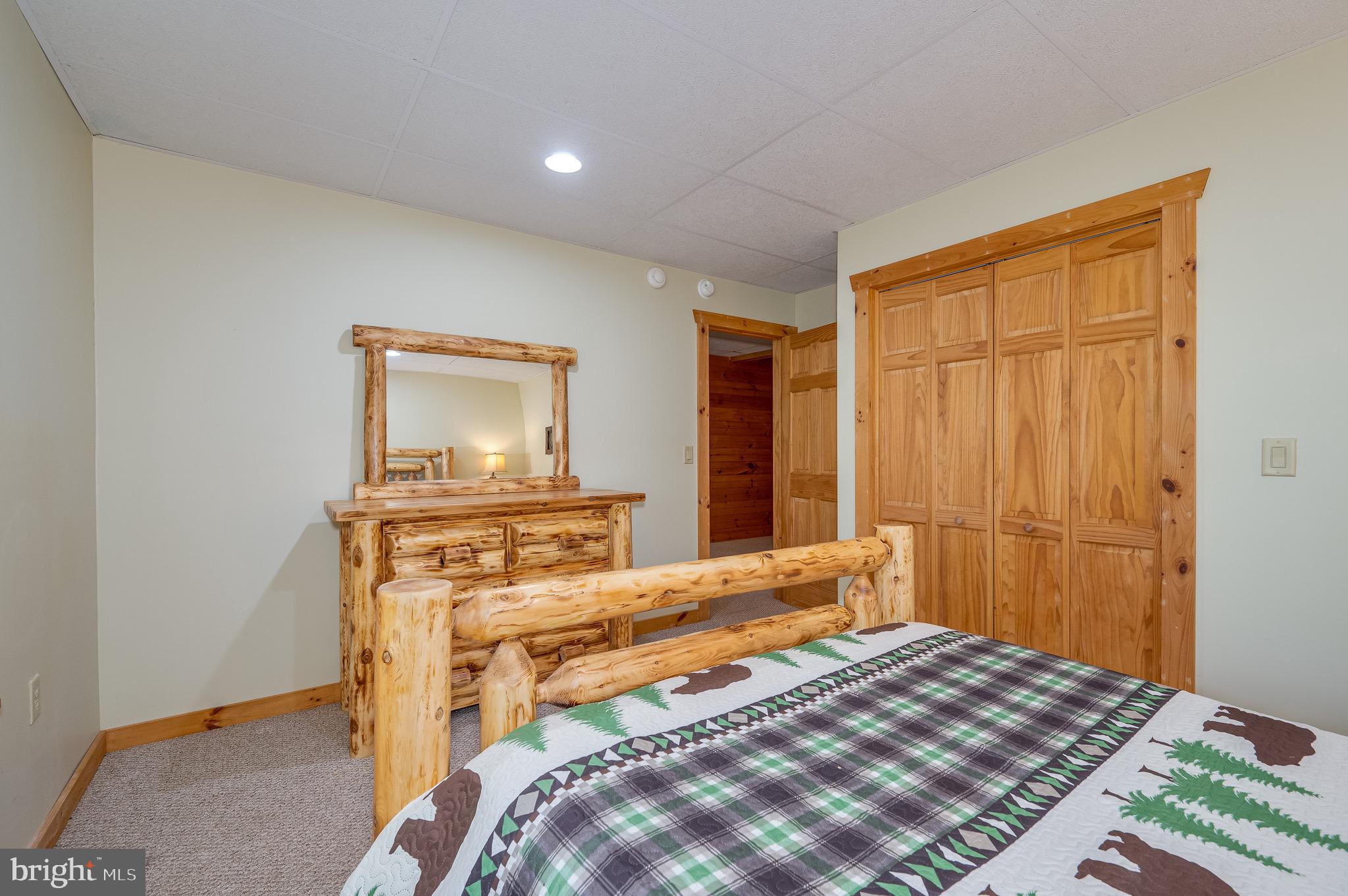 ASHTON WOODS - Residential