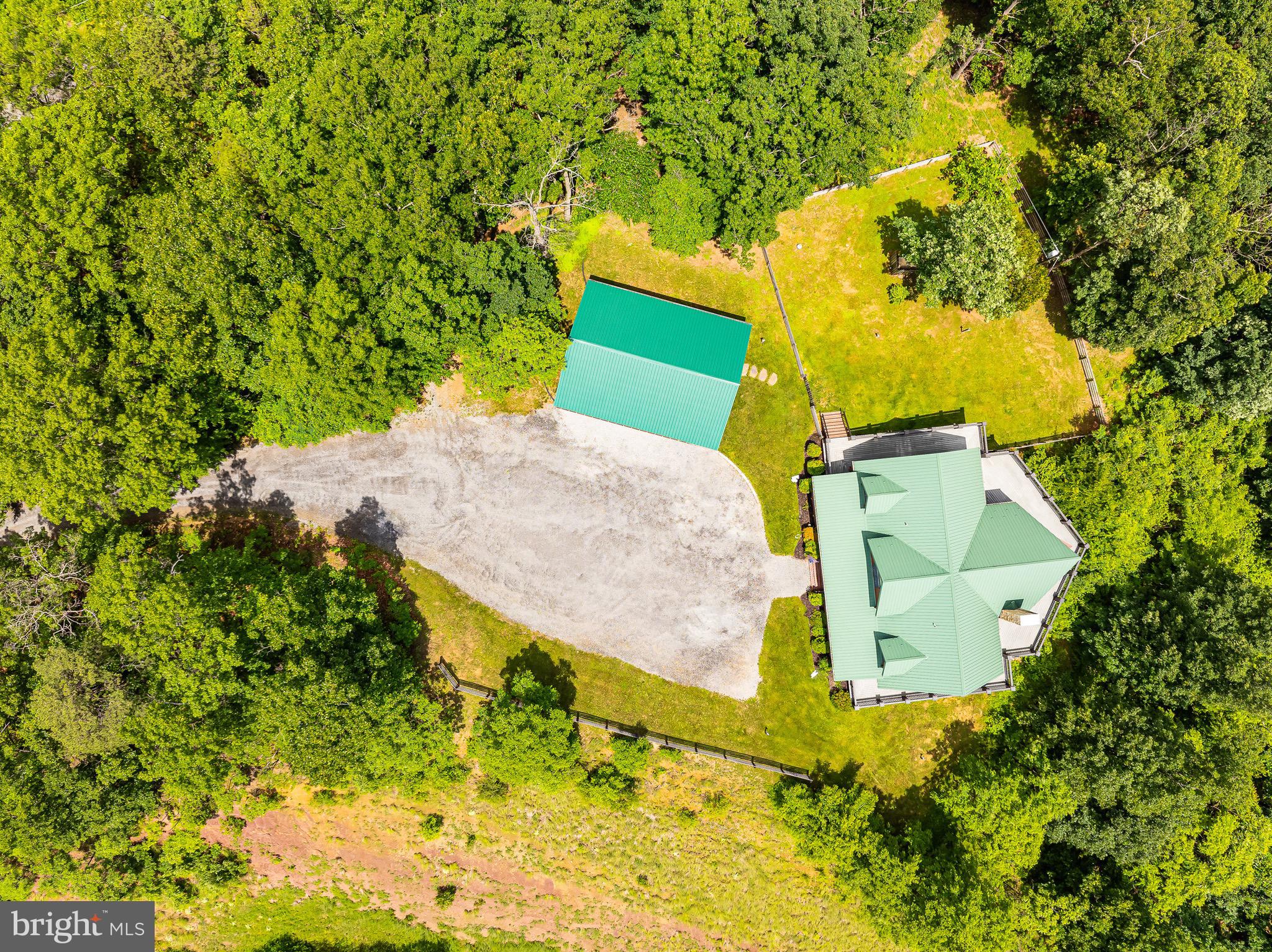 ASHTON WOODS - Residential