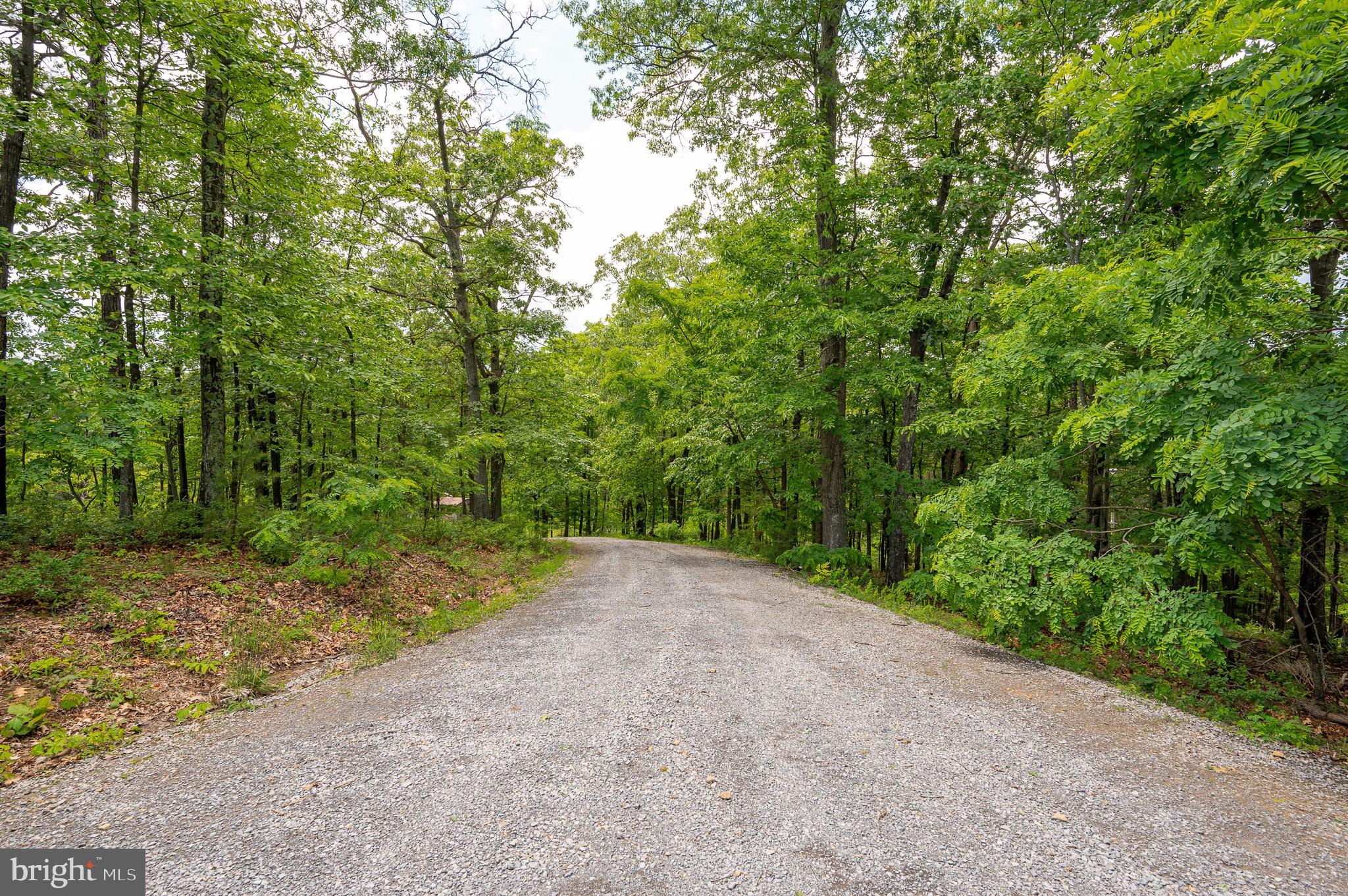 ASHTON WOODS - Residential