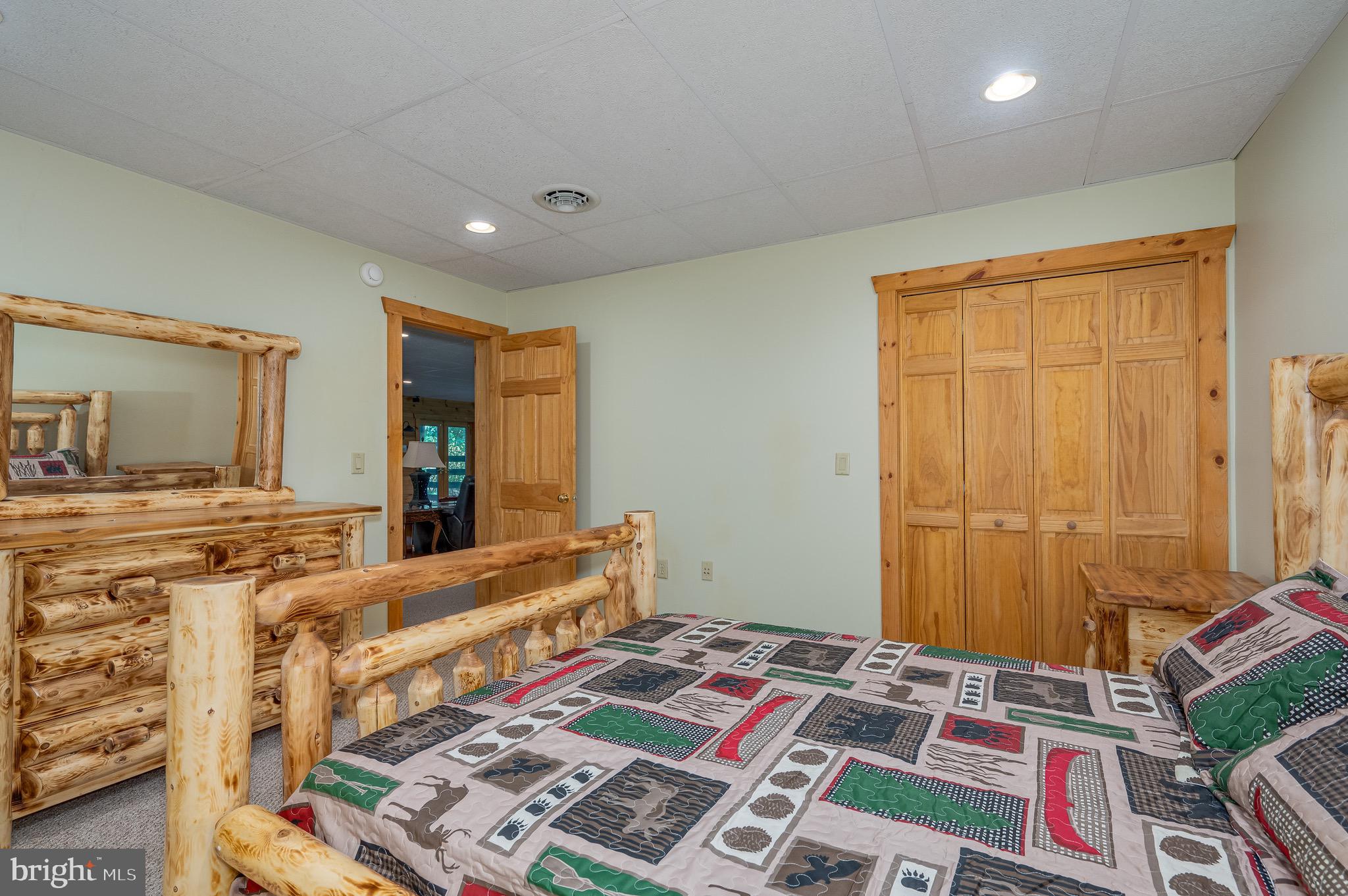 ASHTON WOODS - Residential