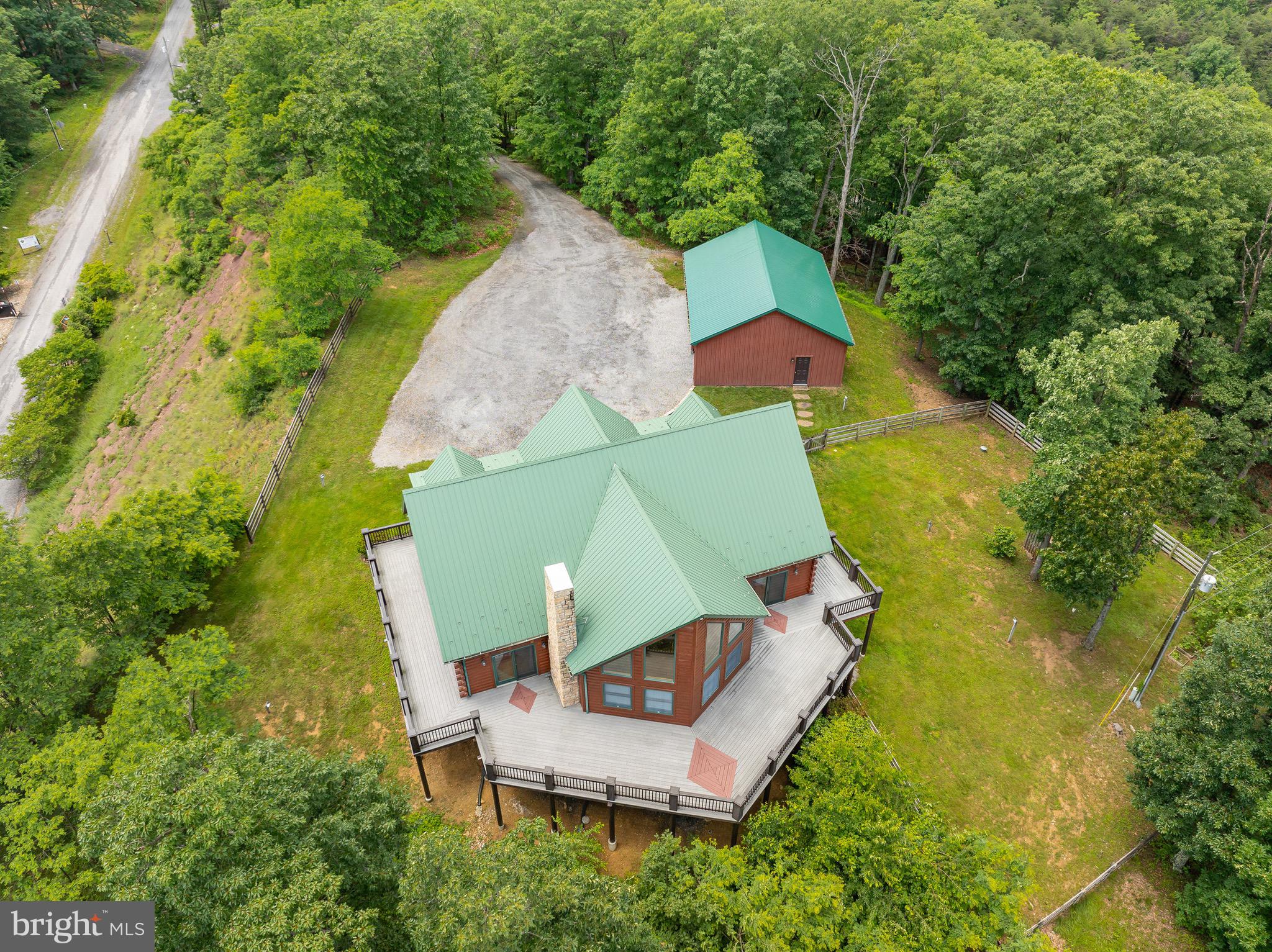 ASHTON WOODS - Residential