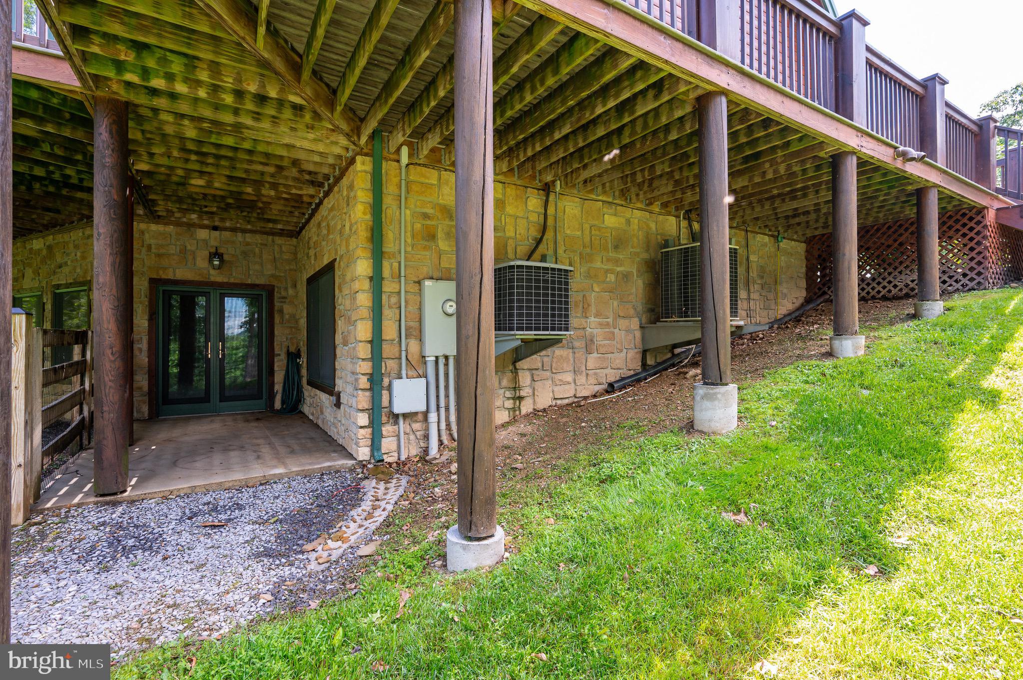 ASHTON WOODS - Residential