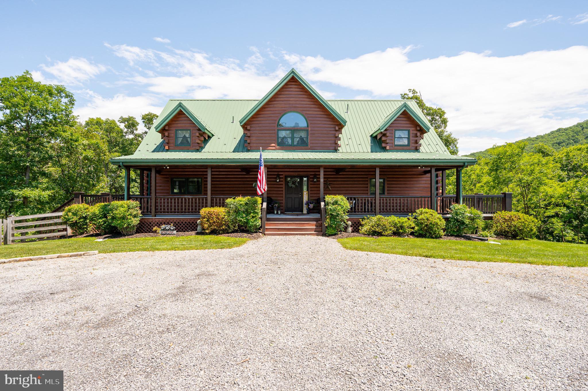 ASHTON WOODS - Residential