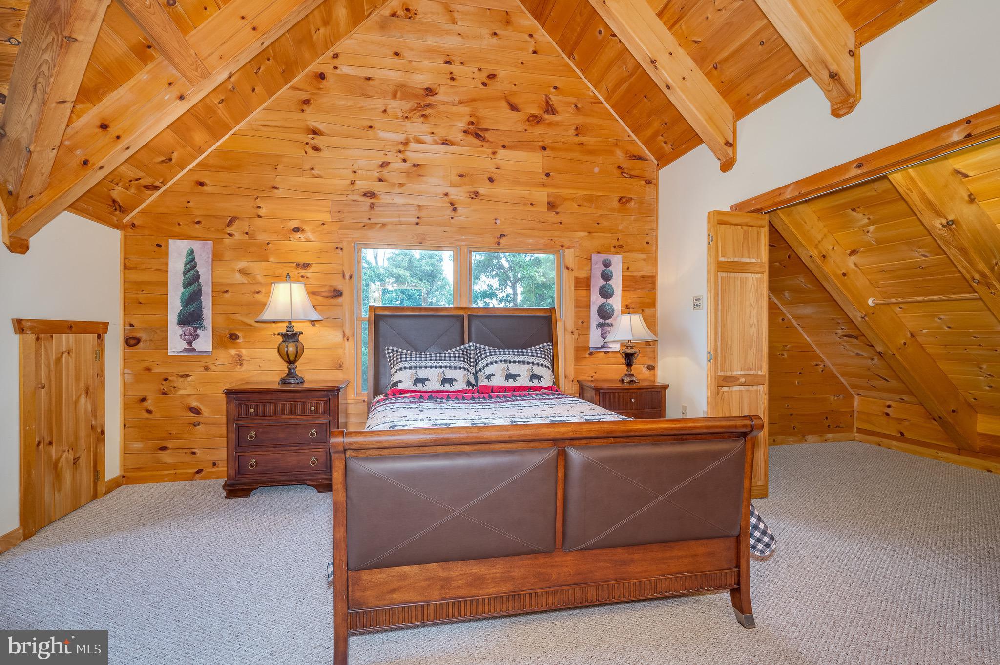 ASHTON WOODS - Residential