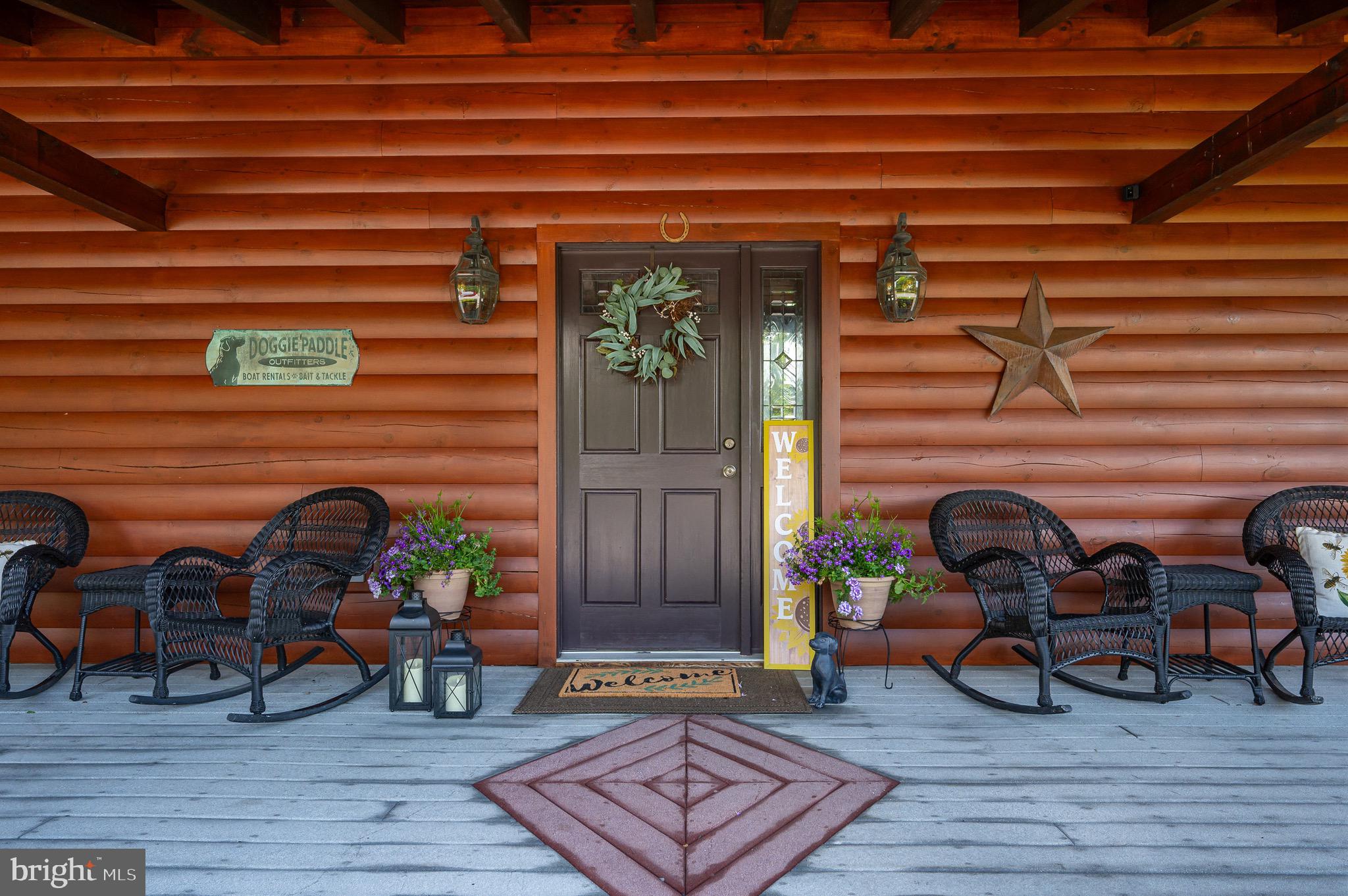 ASHTON WOODS - Residential