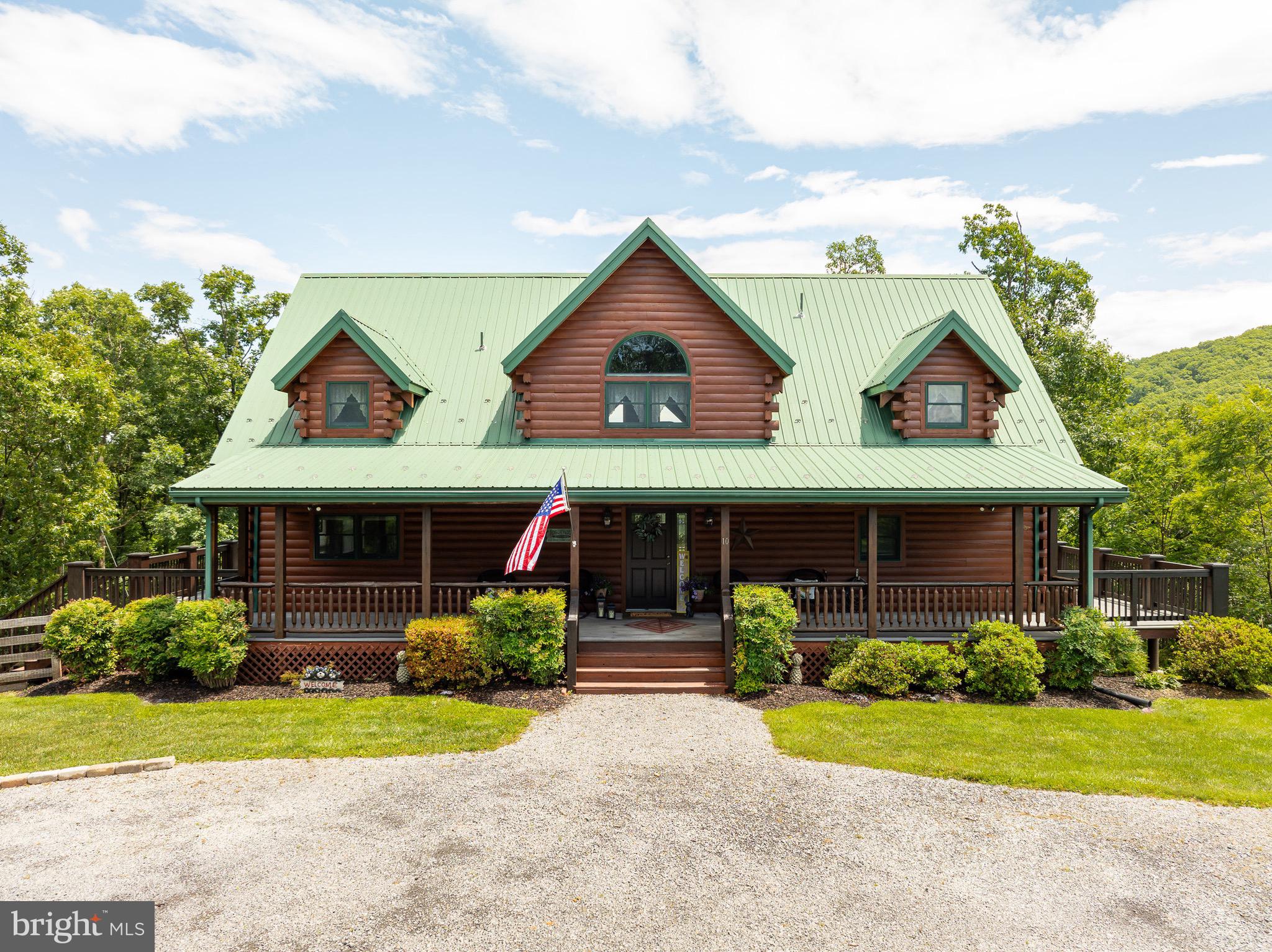 ASHTON WOODS - Residential