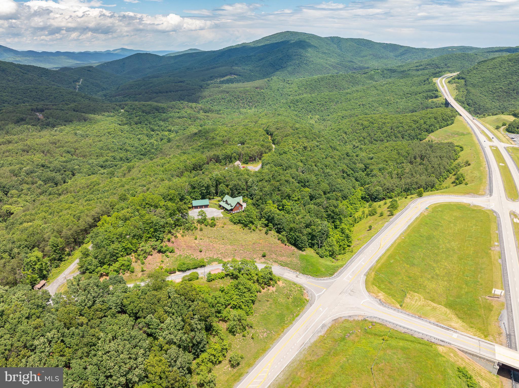 ASHTON WOODS - Residential