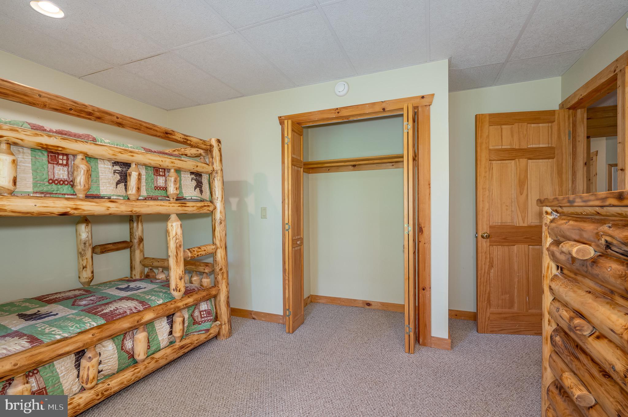 ASHTON WOODS - Residential