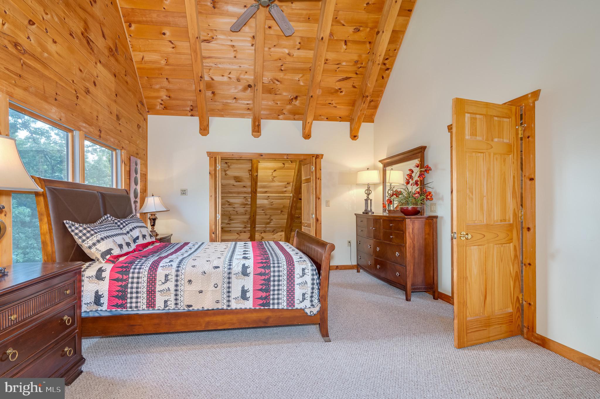 ASHTON WOODS - Residential