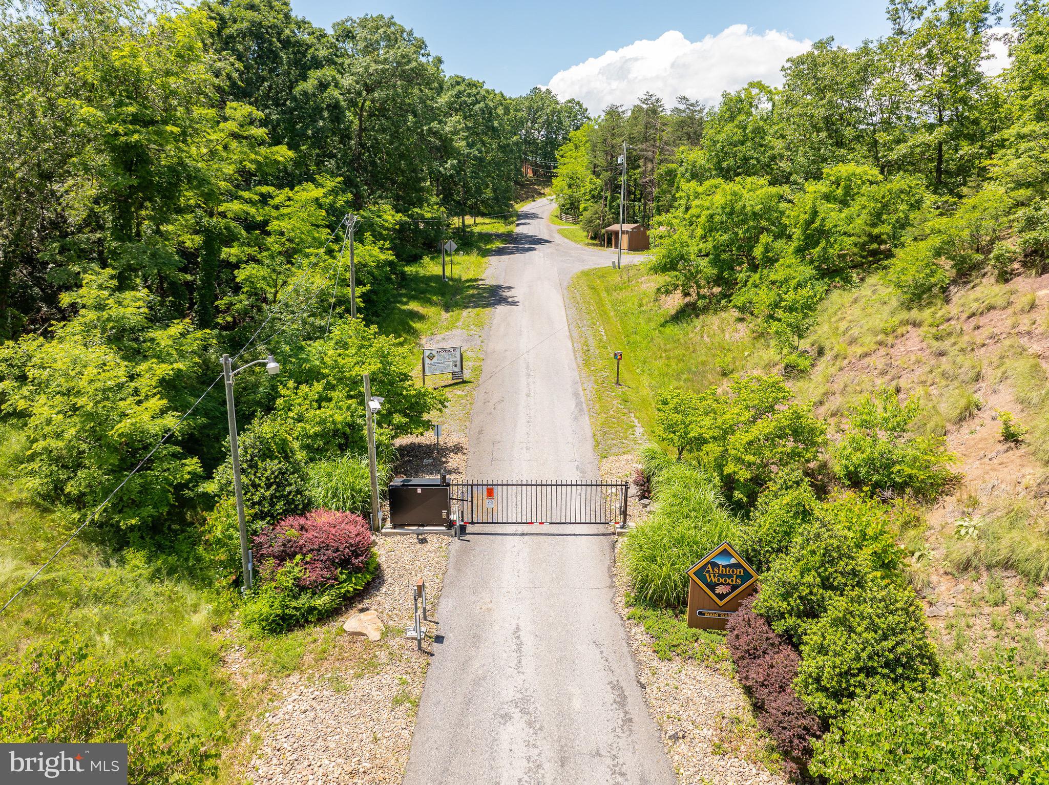 ASHTON WOODS - Residential