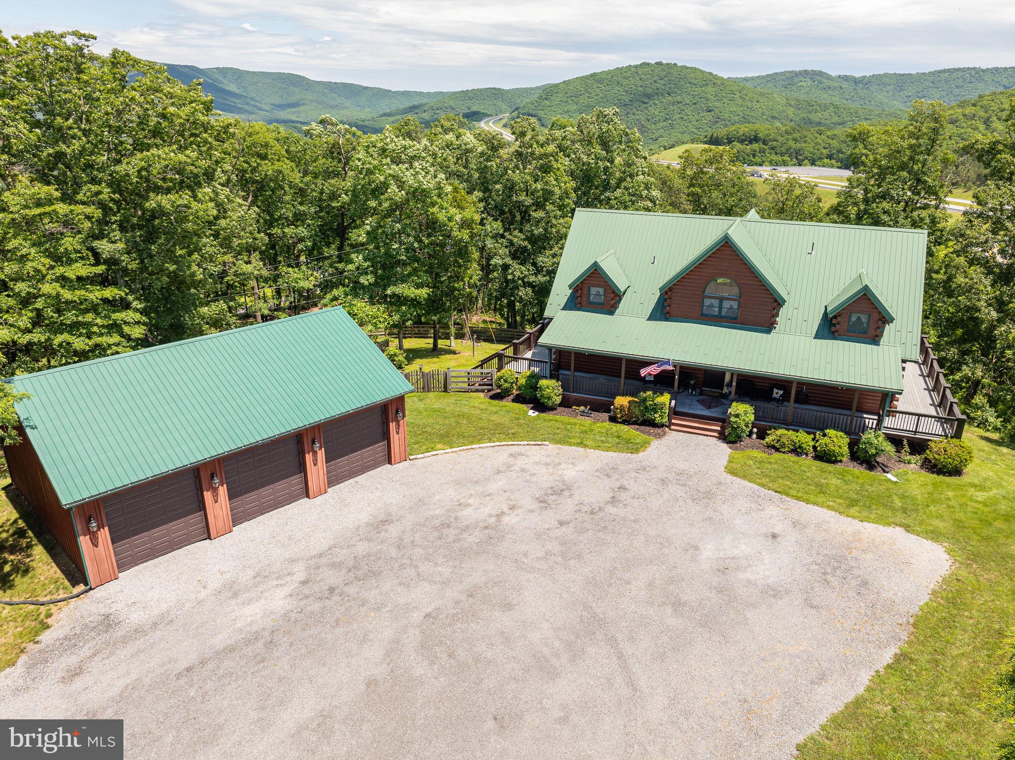 ASHTON WOODS - Residential