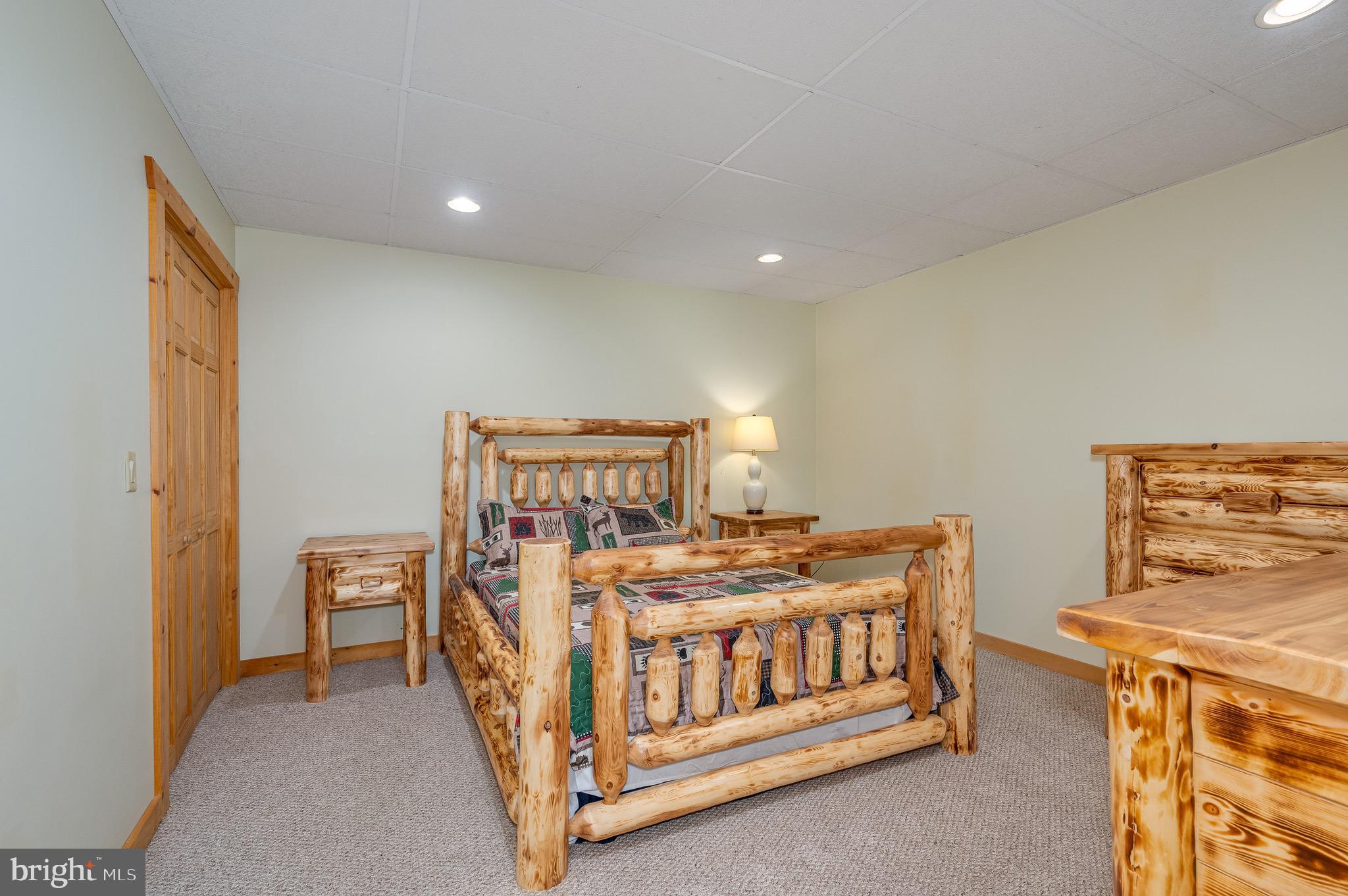 ASHTON WOODS - Residential