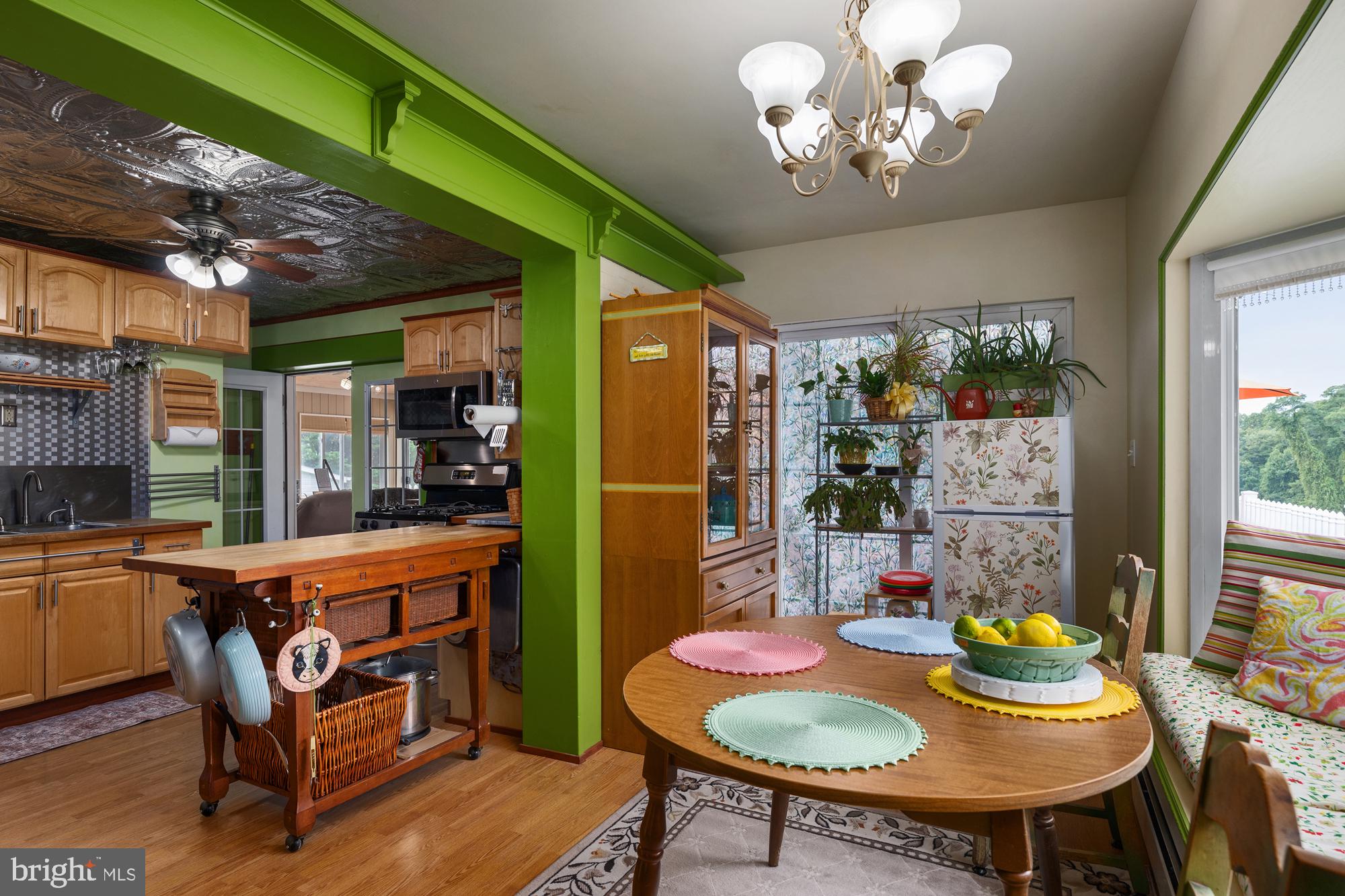 FOREST HILL - Residential