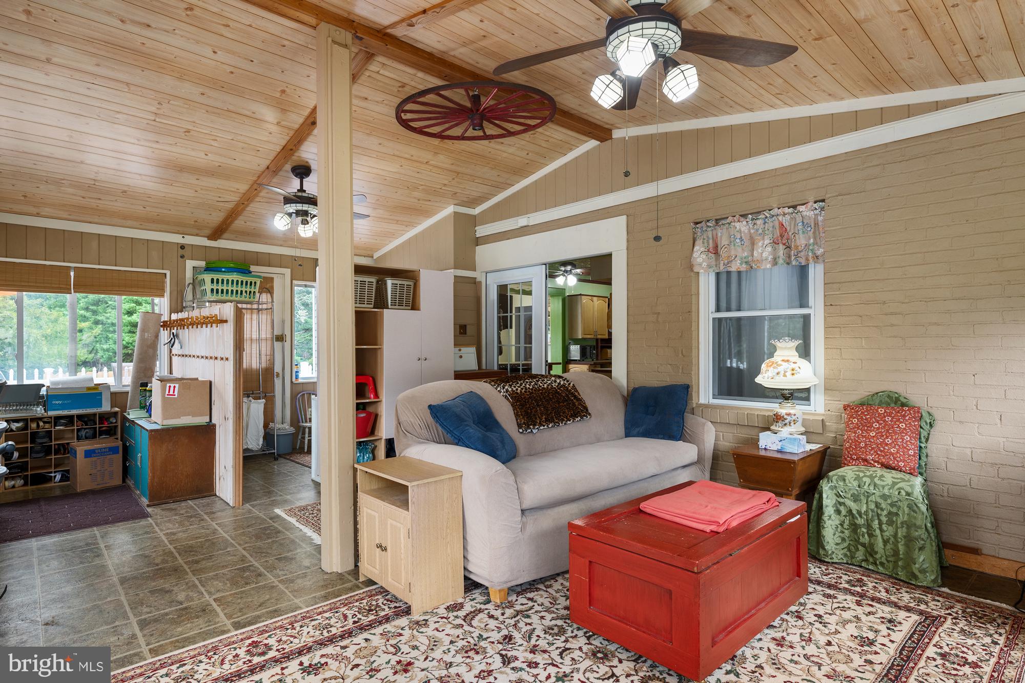 FOREST HILL - Residential