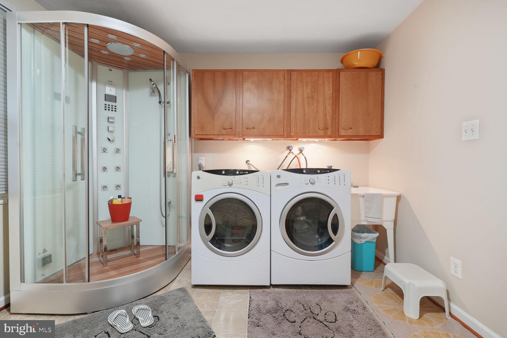 SLEEPY HOLLOW PARK - Residential