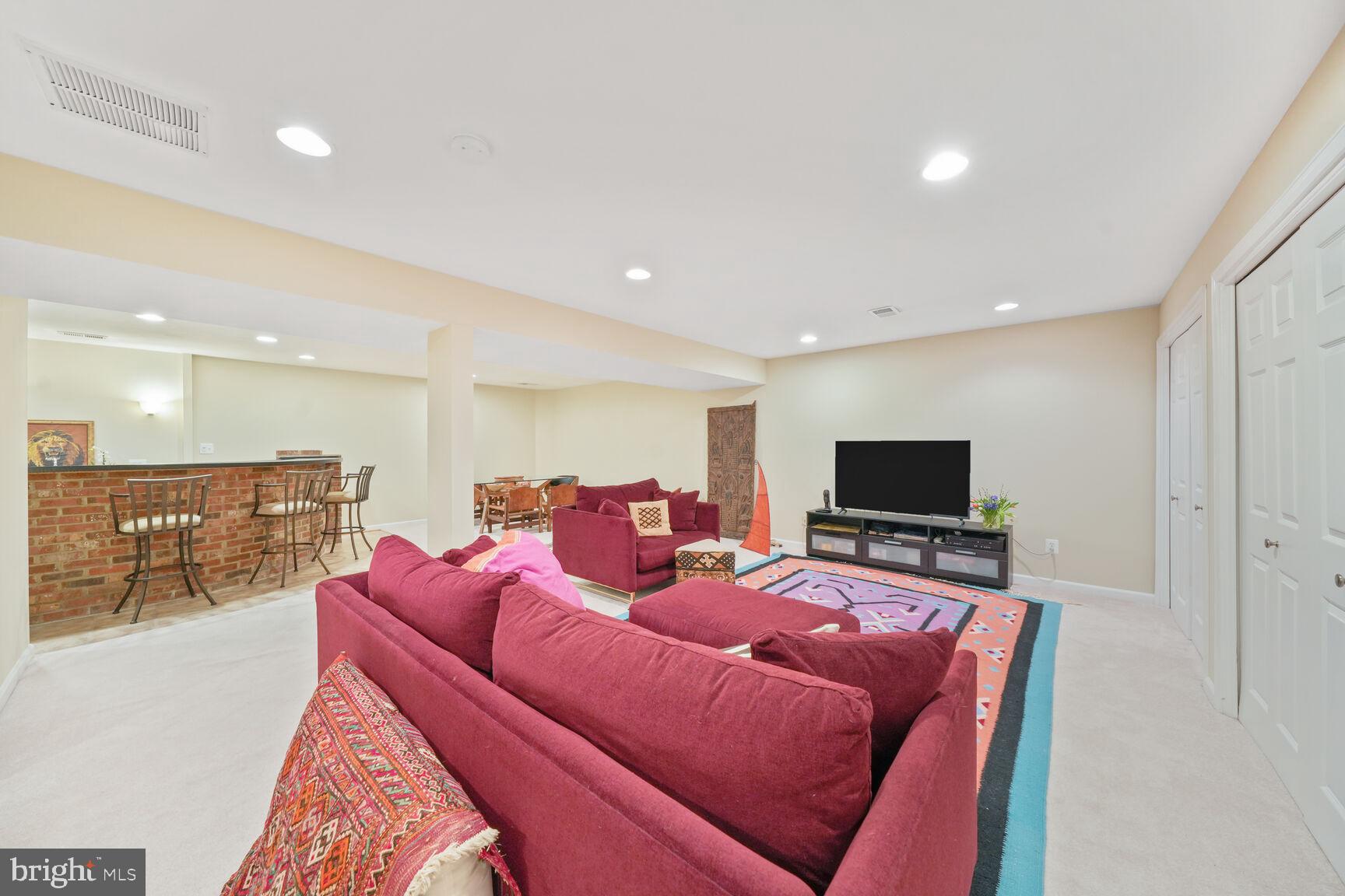 SLEEPY HOLLOW PARK - Residential