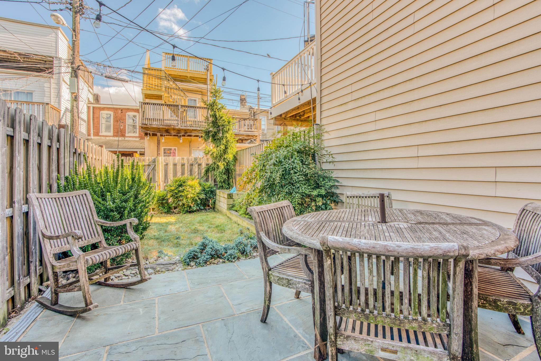 LOCUST POINT - Residential Lease