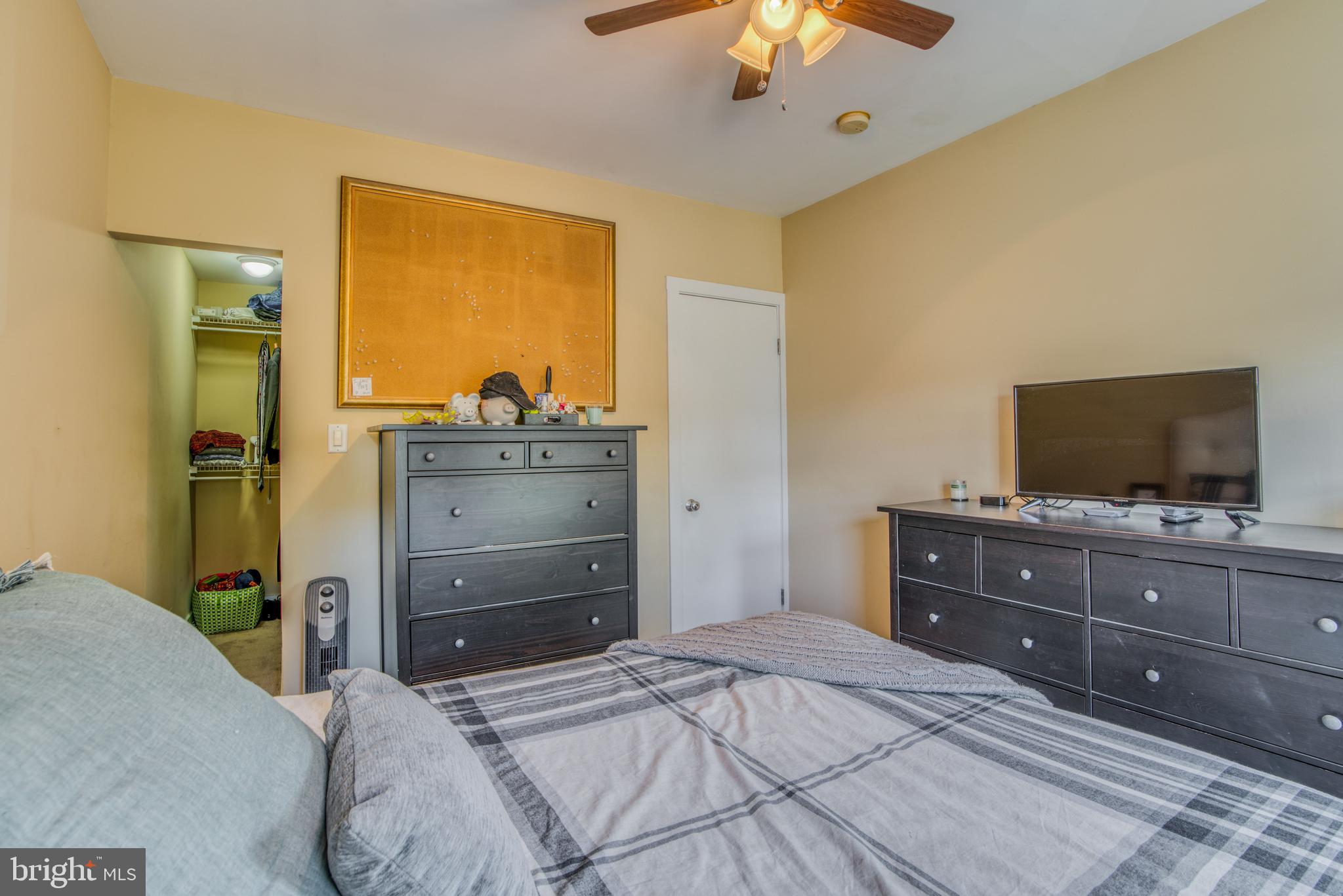 LOCUST POINT - Residential Lease