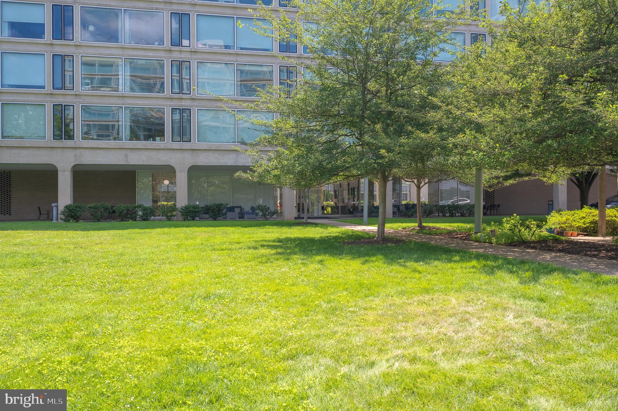 1101 3RD STREET SW 610