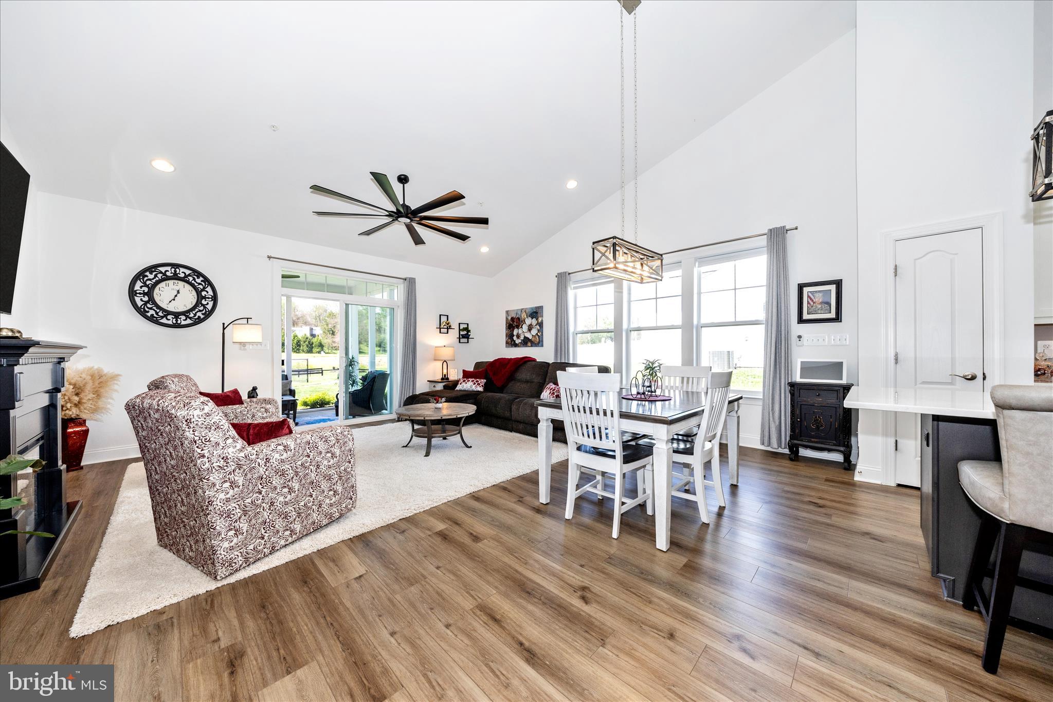 ROSEHILL MANOR - Residential