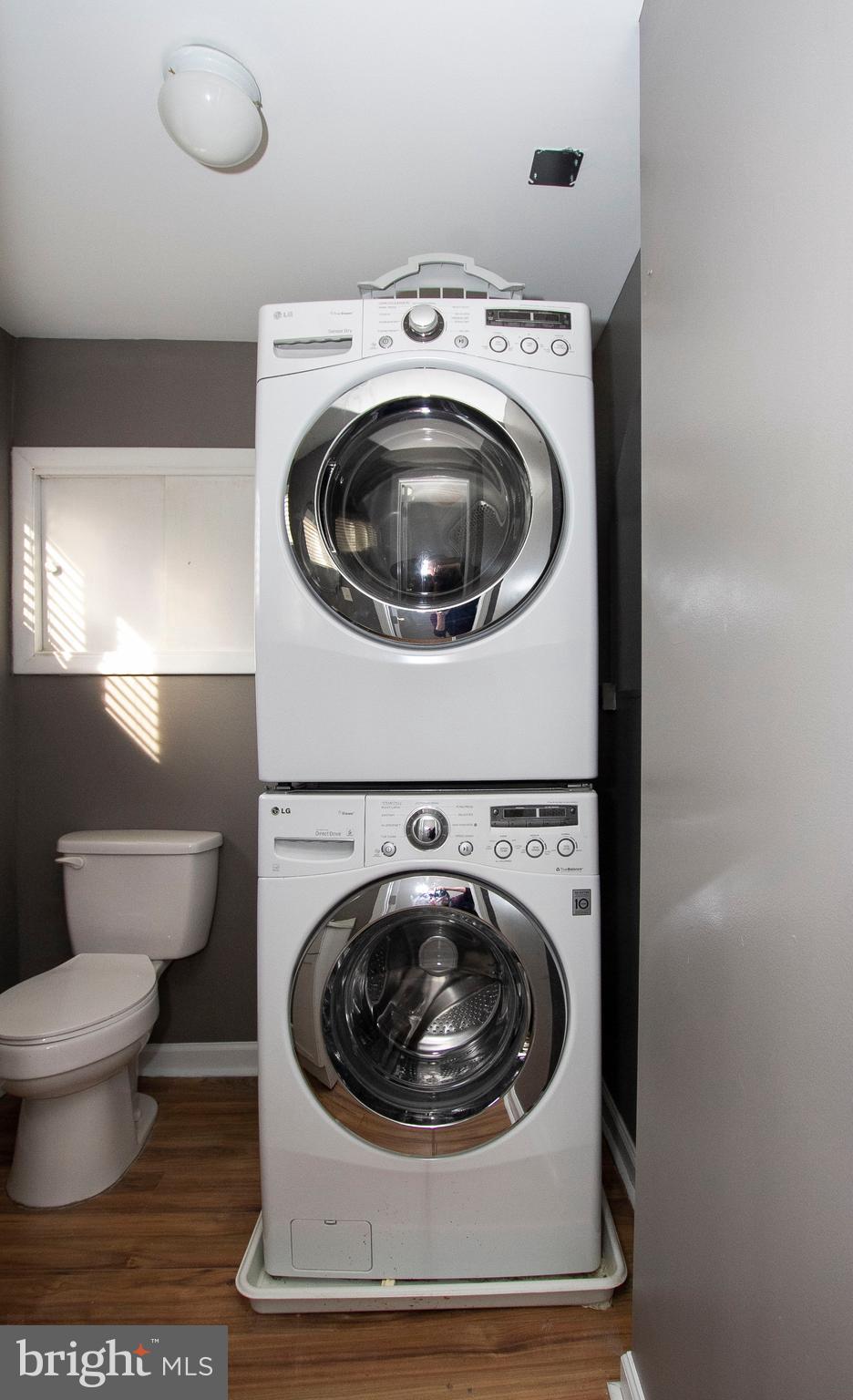 RIVERSIDE - Residential