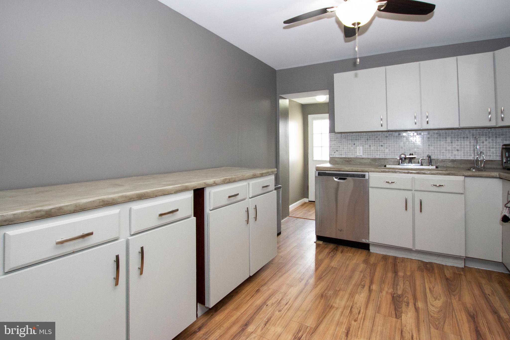 RIVERSIDE - Residential