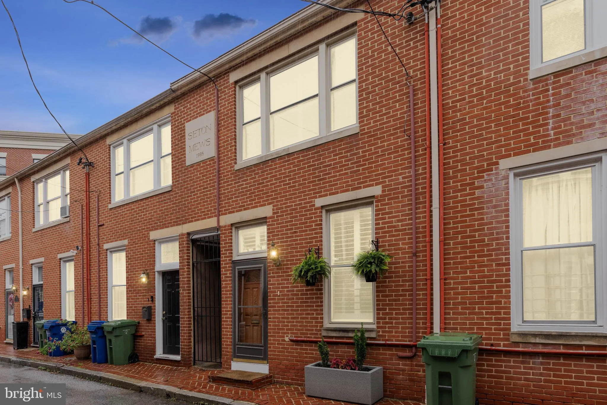 Baltimore, Maryland 21201, United States, 2 Bedrooms Bedrooms, ,2 BathroomsBathrooms,Residential,Active,140255