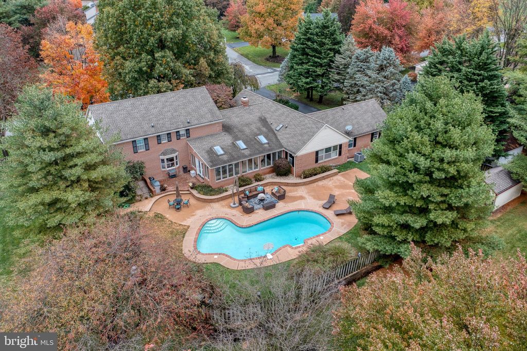 Photo of 318 LITTLE CREEK RD, LANCASTER, PA 17601 (MLS # PALA2036630)