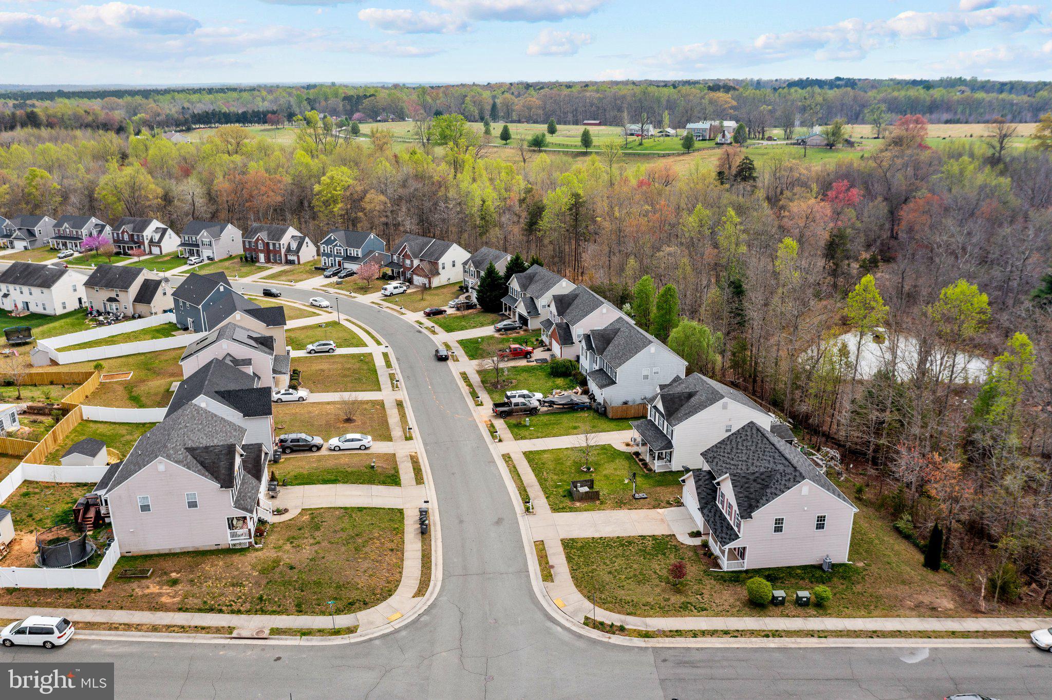 COUNTRYSIDE - Residential