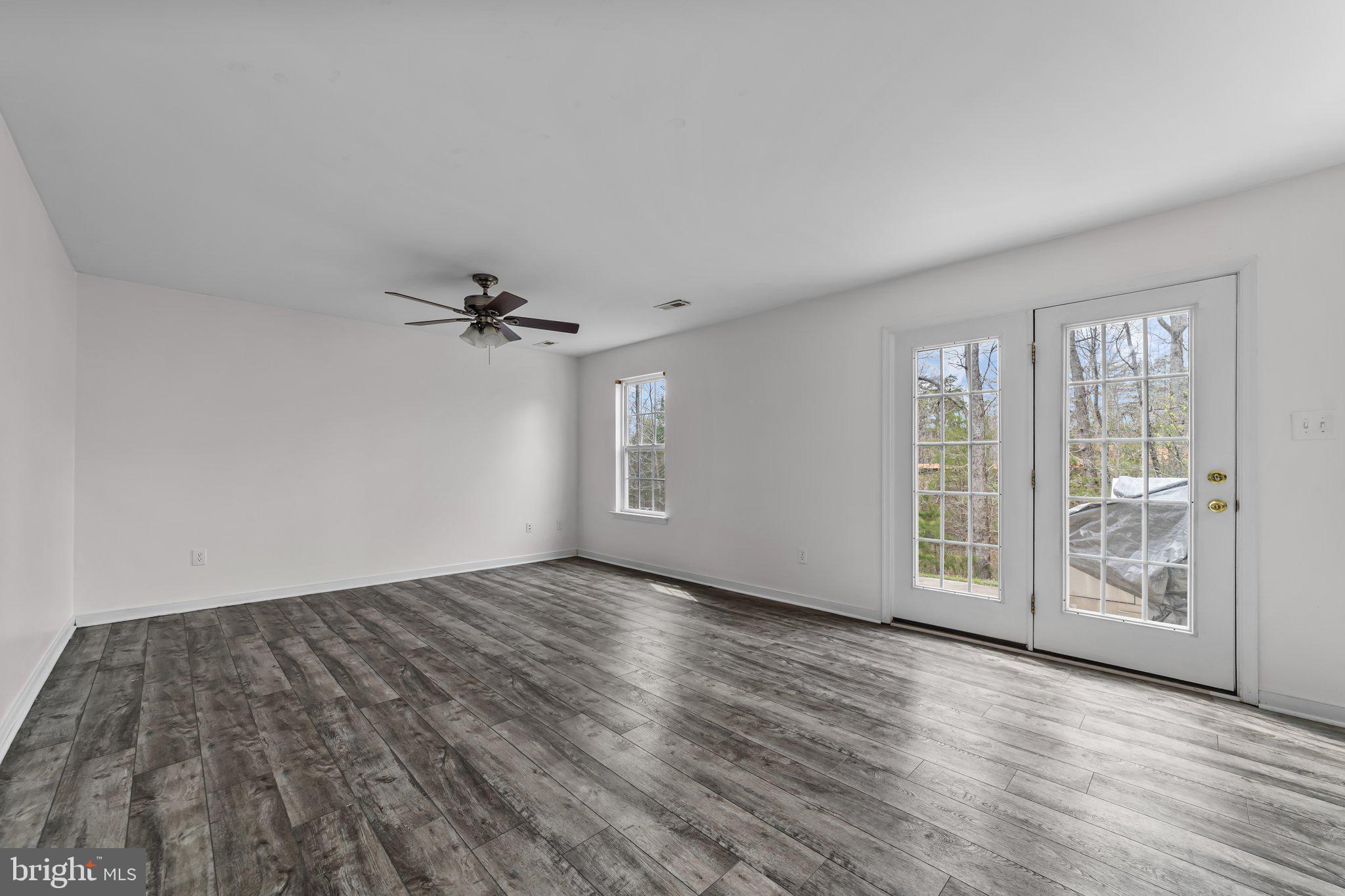 COUNTRYSIDE - Residential