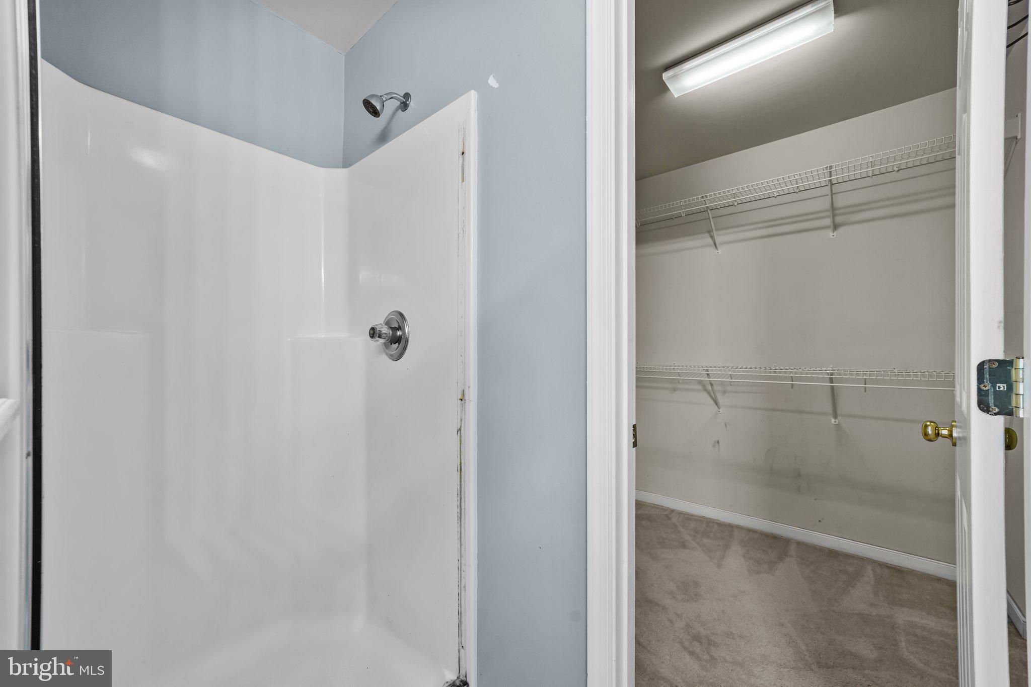 COUNTRYSIDE - Residential