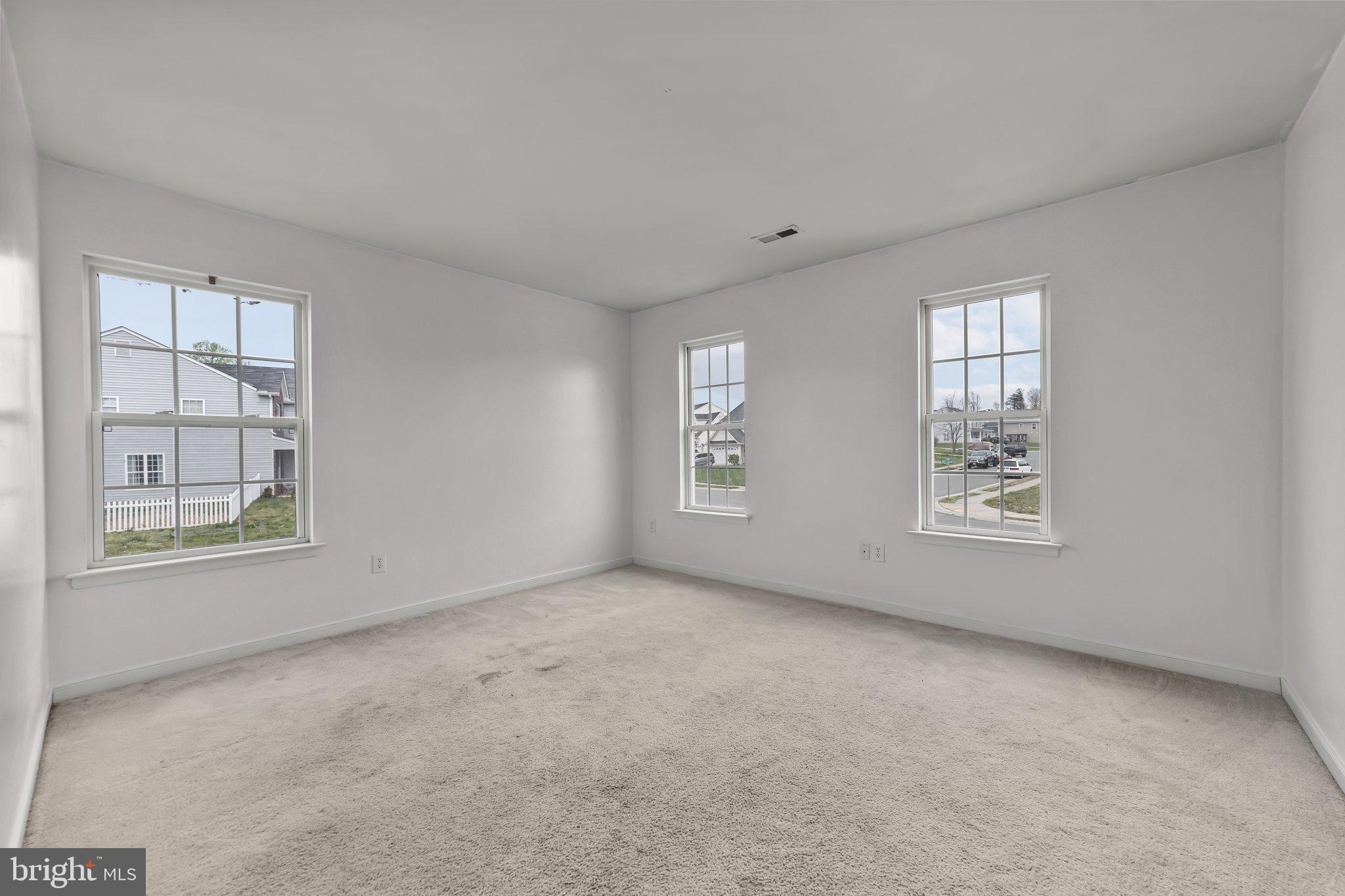 COUNTRYSIDE - Residential