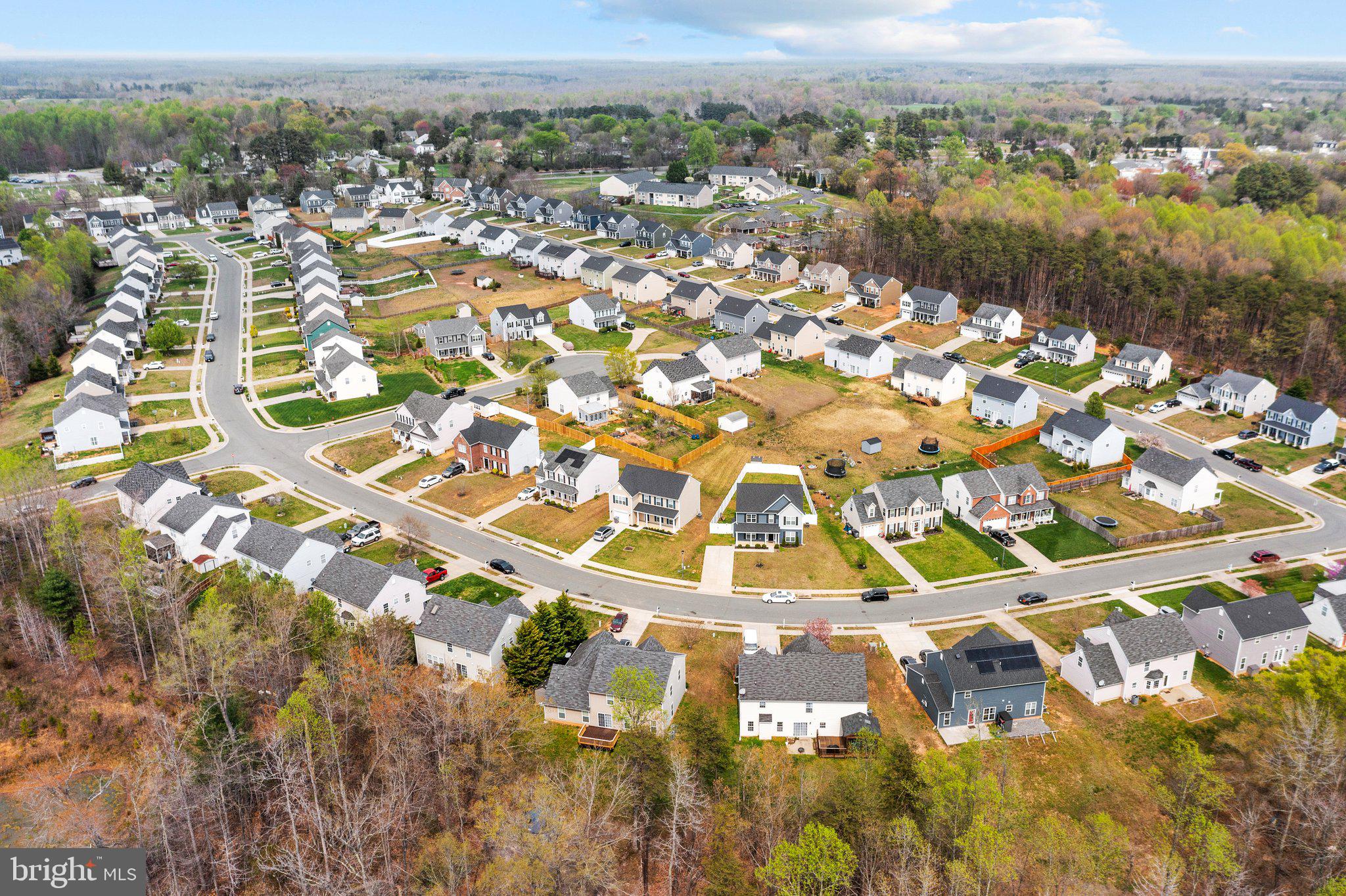 COUNTRYSIDE - Residential