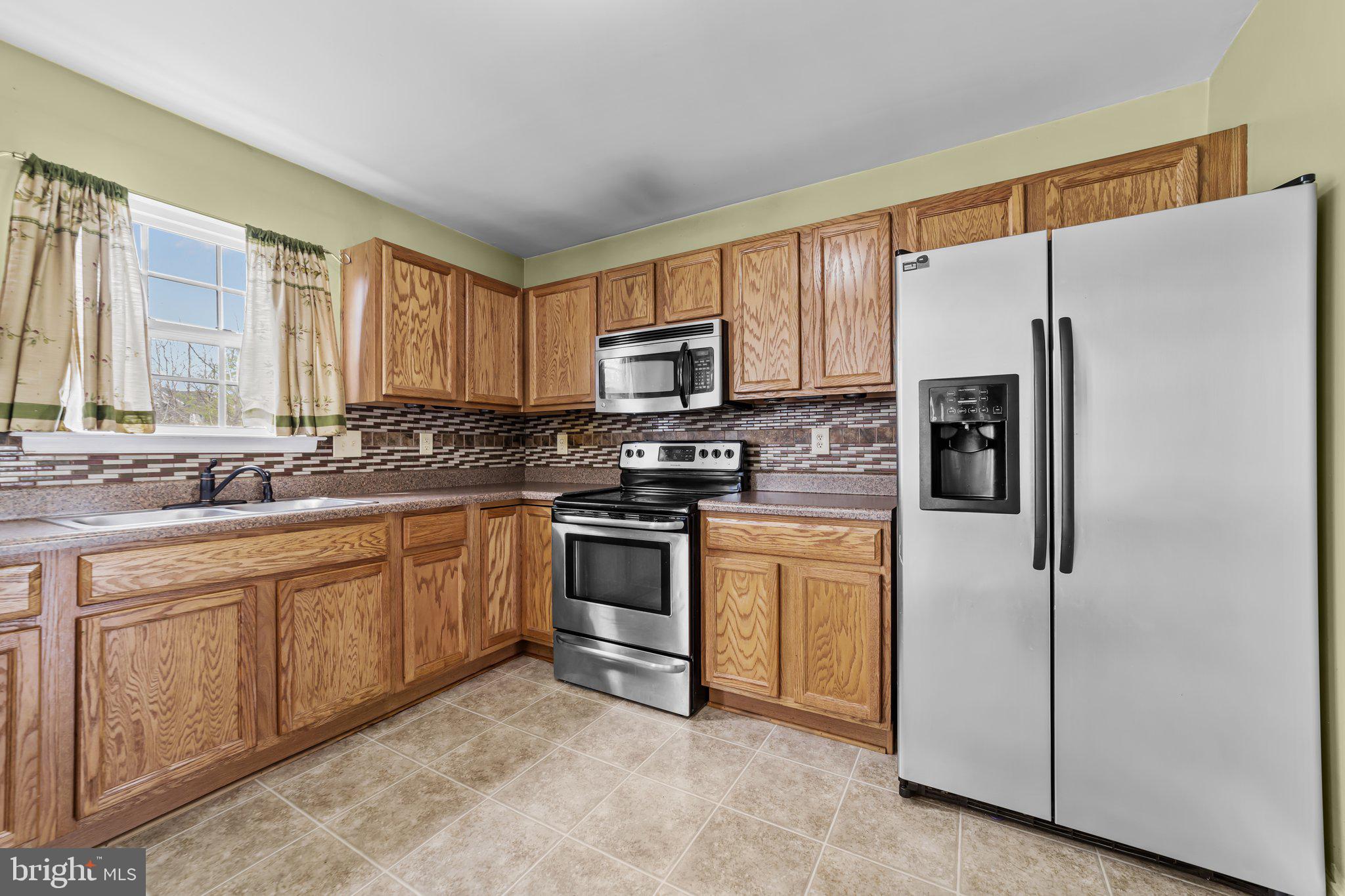 COUNTRYSIDE - Residential