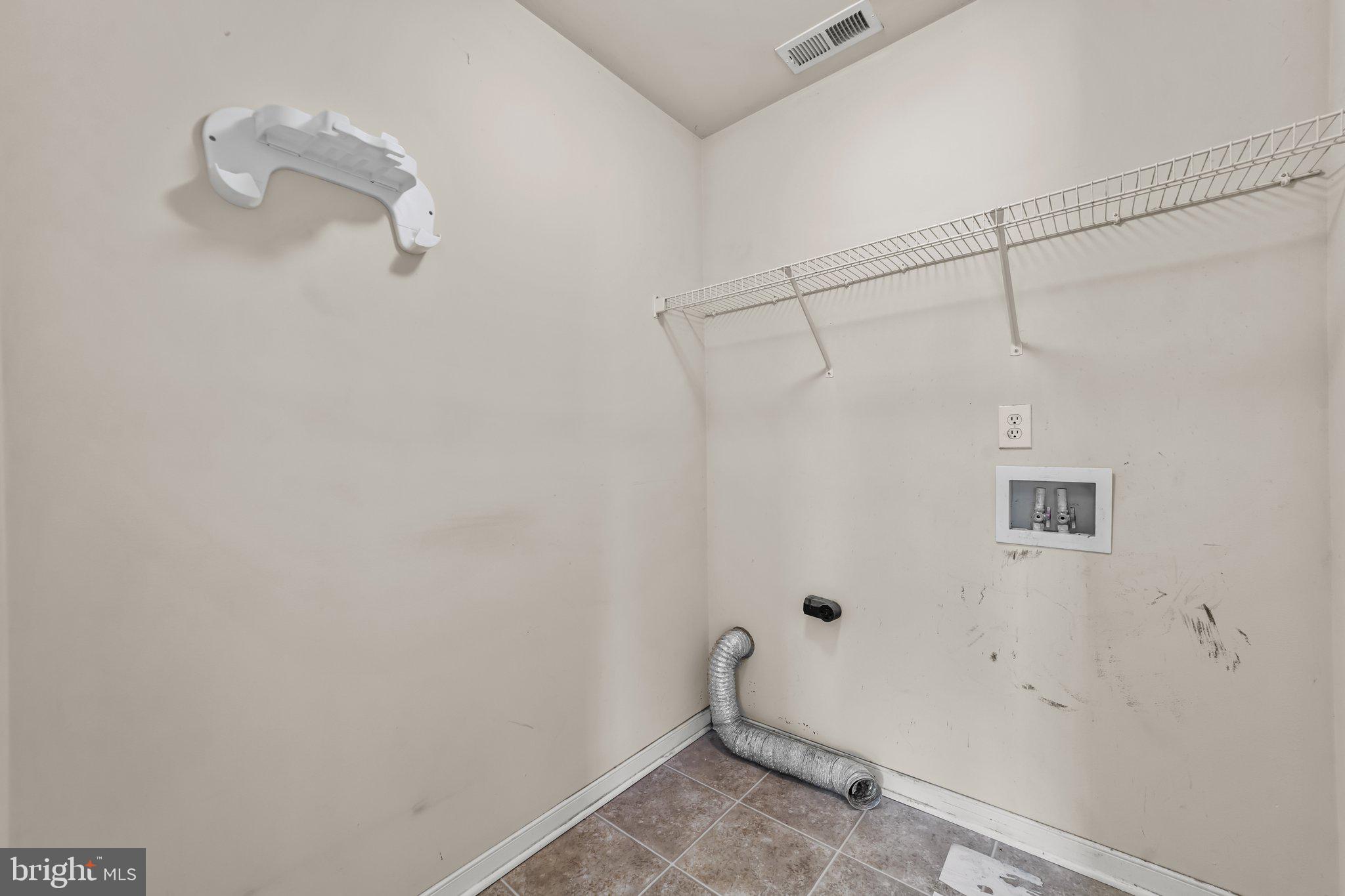 COUNTRYSIDE - Residential