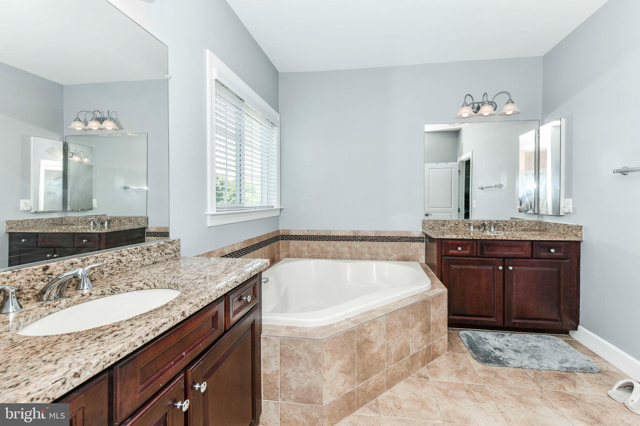 HISTORIC SELMA ESTATES - Residential Lease