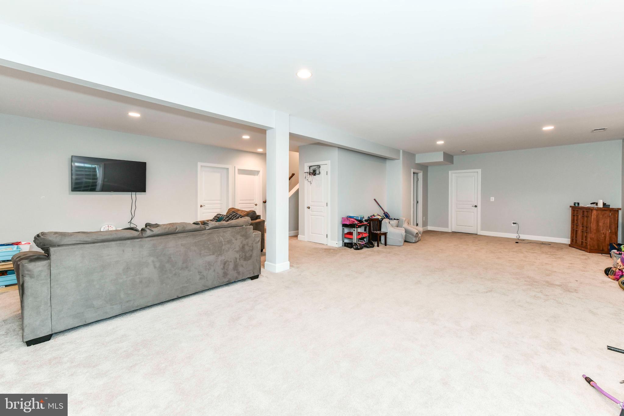 HISTORIC SELMA ESTATES - Residential Lease