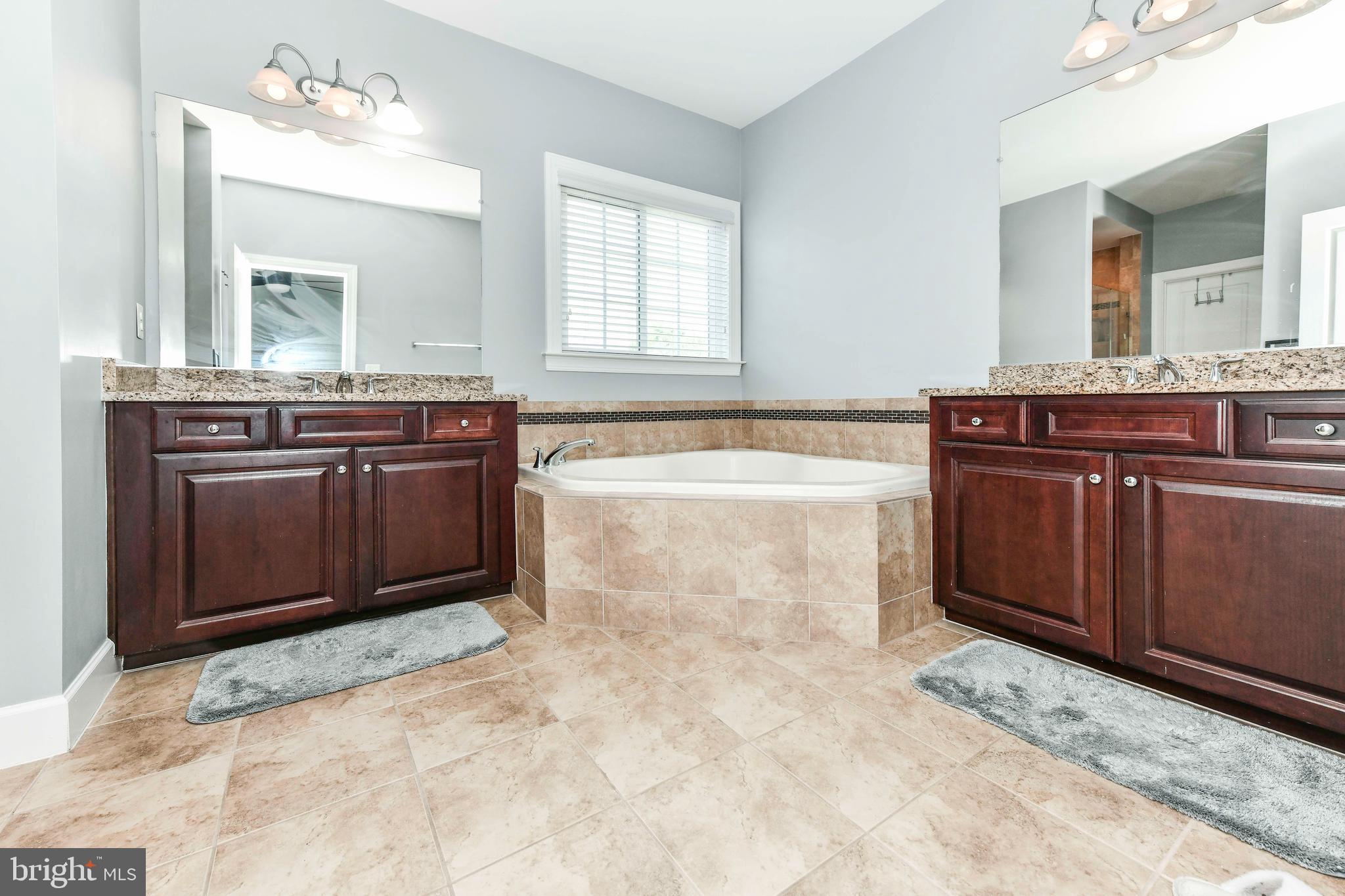 HISTORIC SELMA ESTATES - Residential Lease