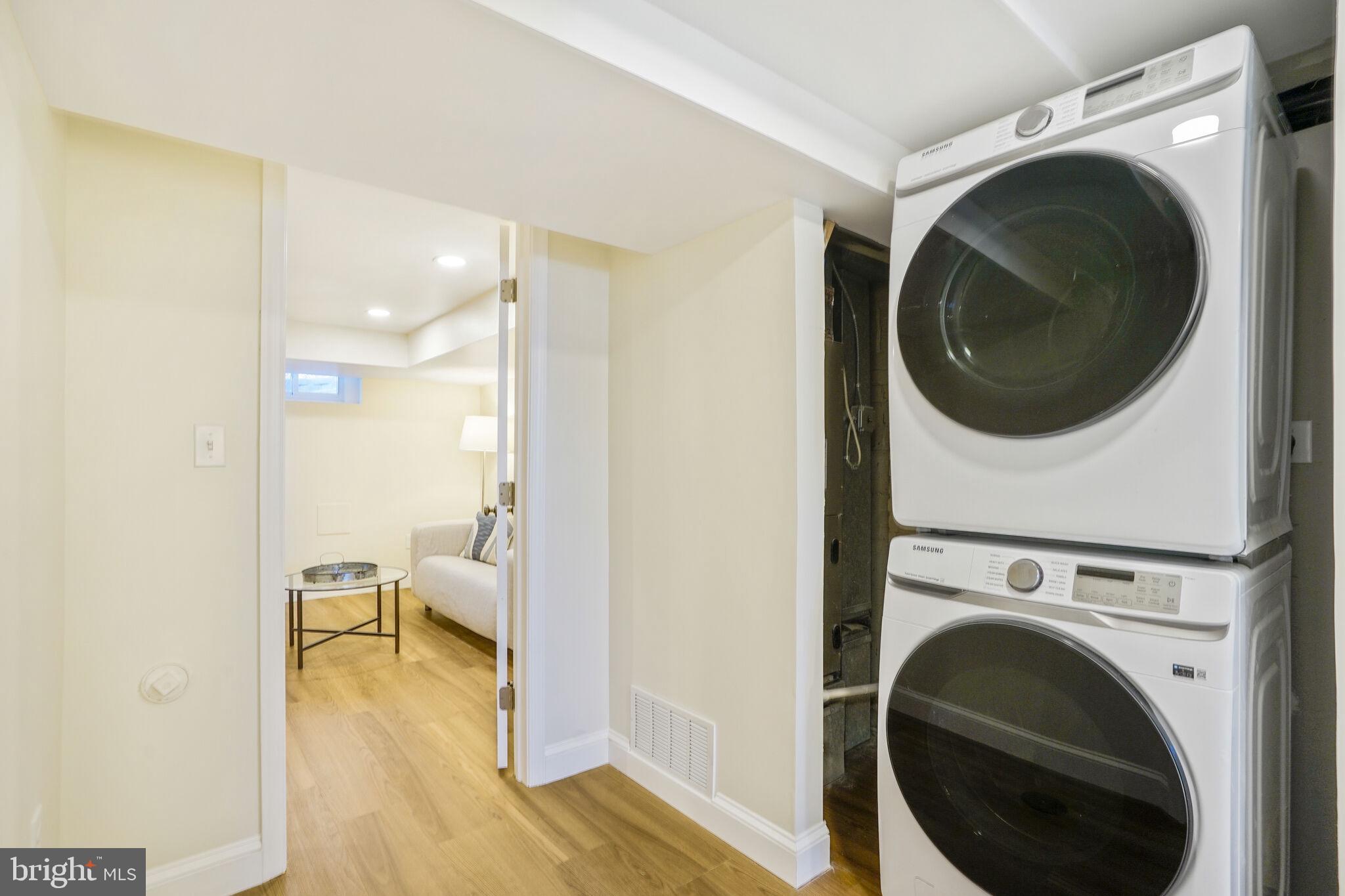 BROOKLAND - Residential