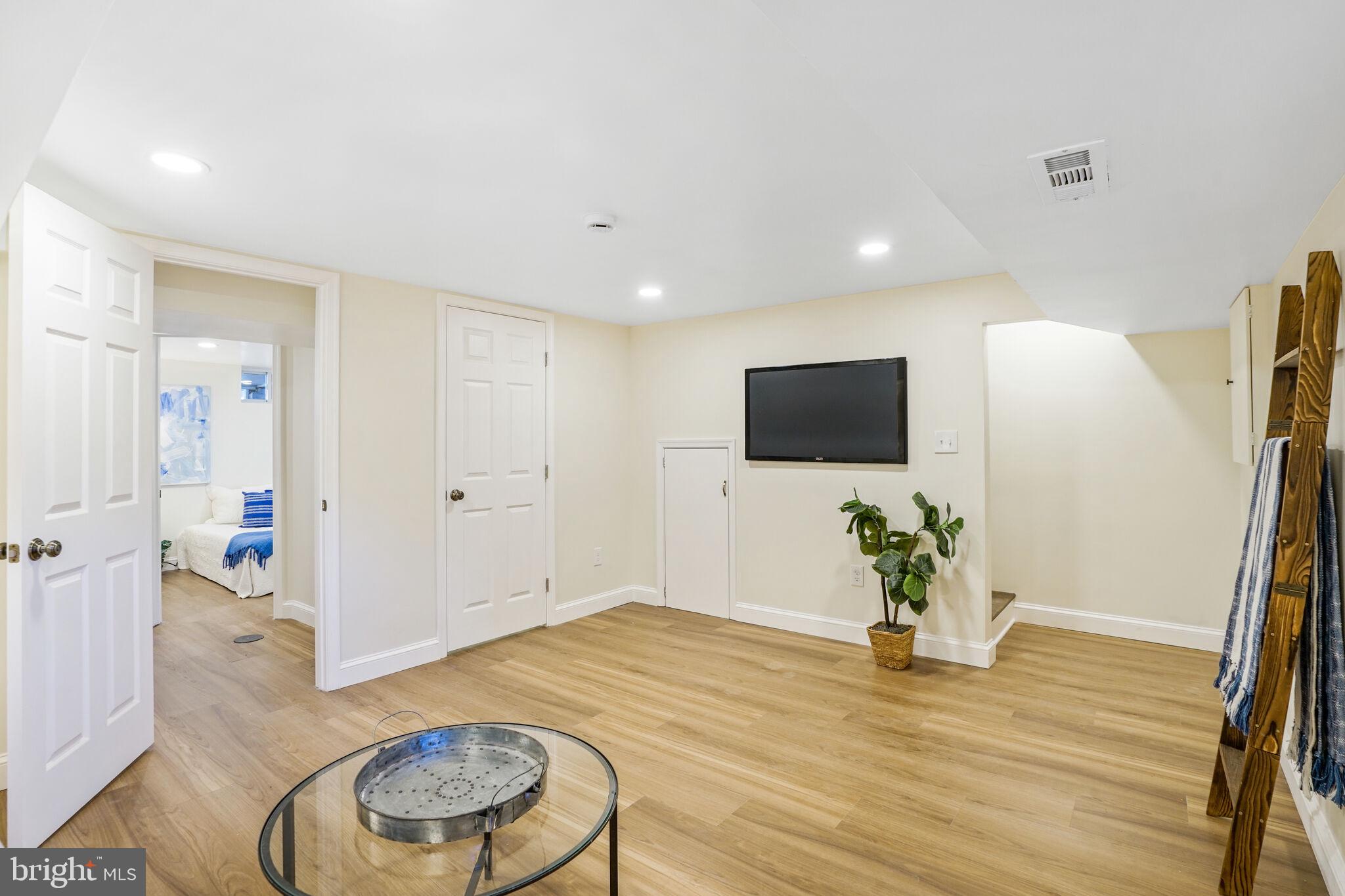 BROOKLAND - Residential