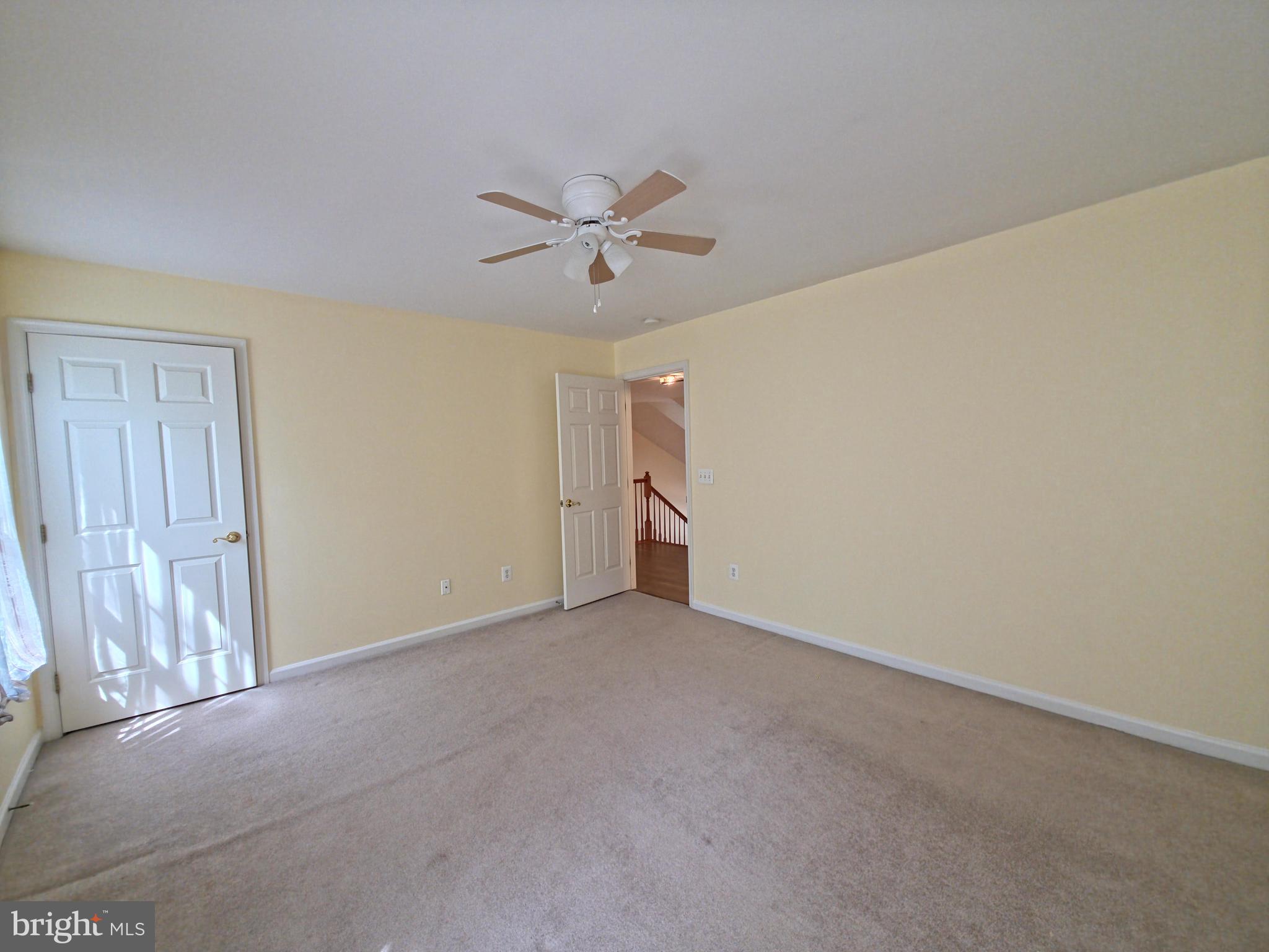 ASHBURN VILLAGE - Residential Lease