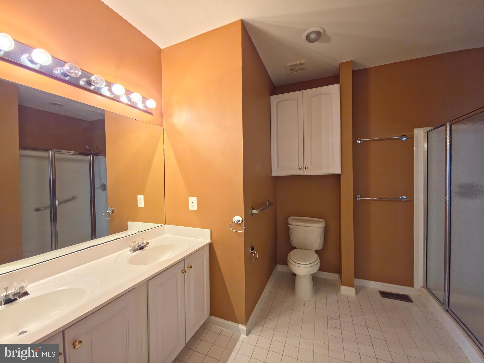 ASHBURN VILLAGE - Residential Lease