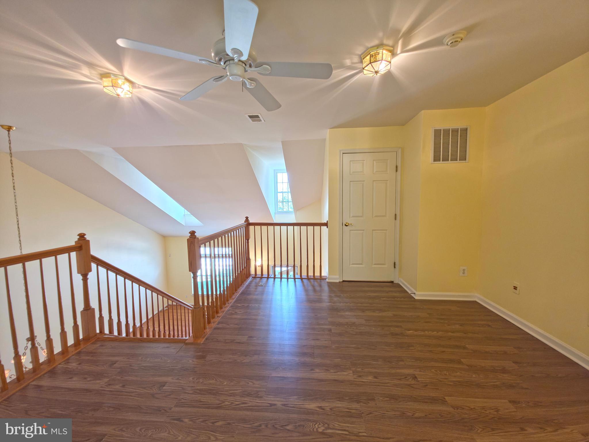 ASHBURN VILLAGE - Residential Lease