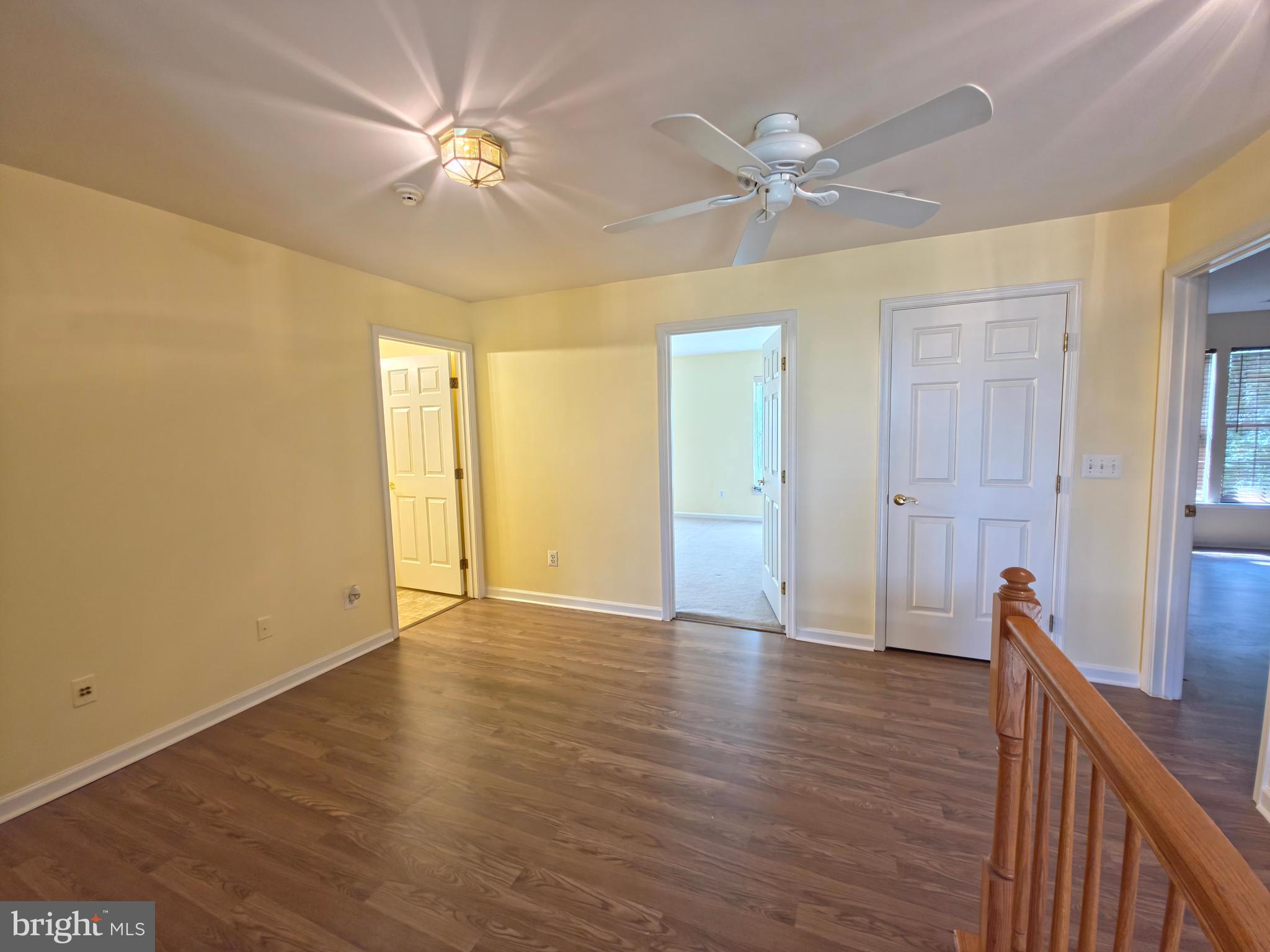 ASHBURN VILLAGE - Residential Lease