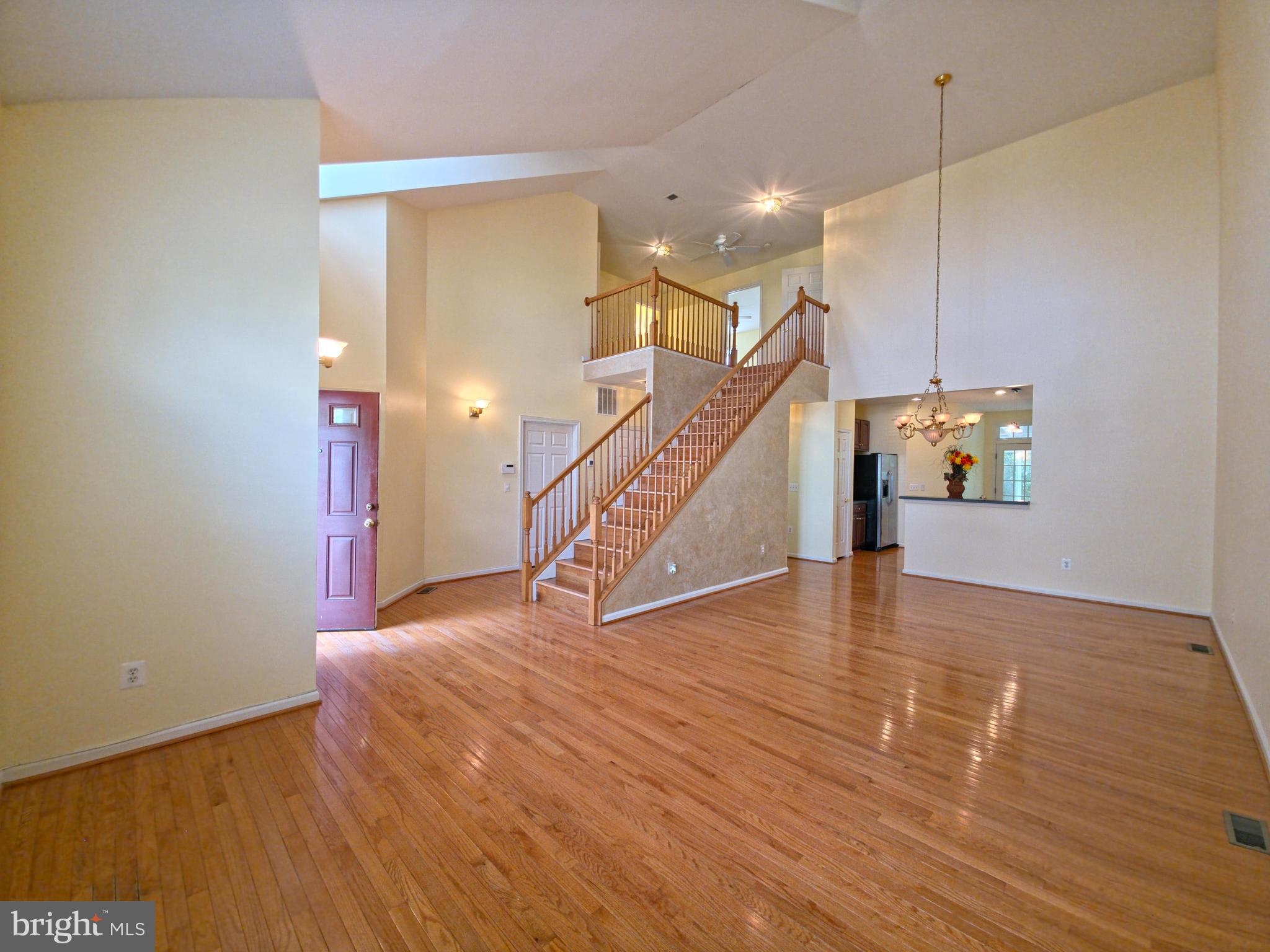 ASHBURN VILLAGE - Residential Lease