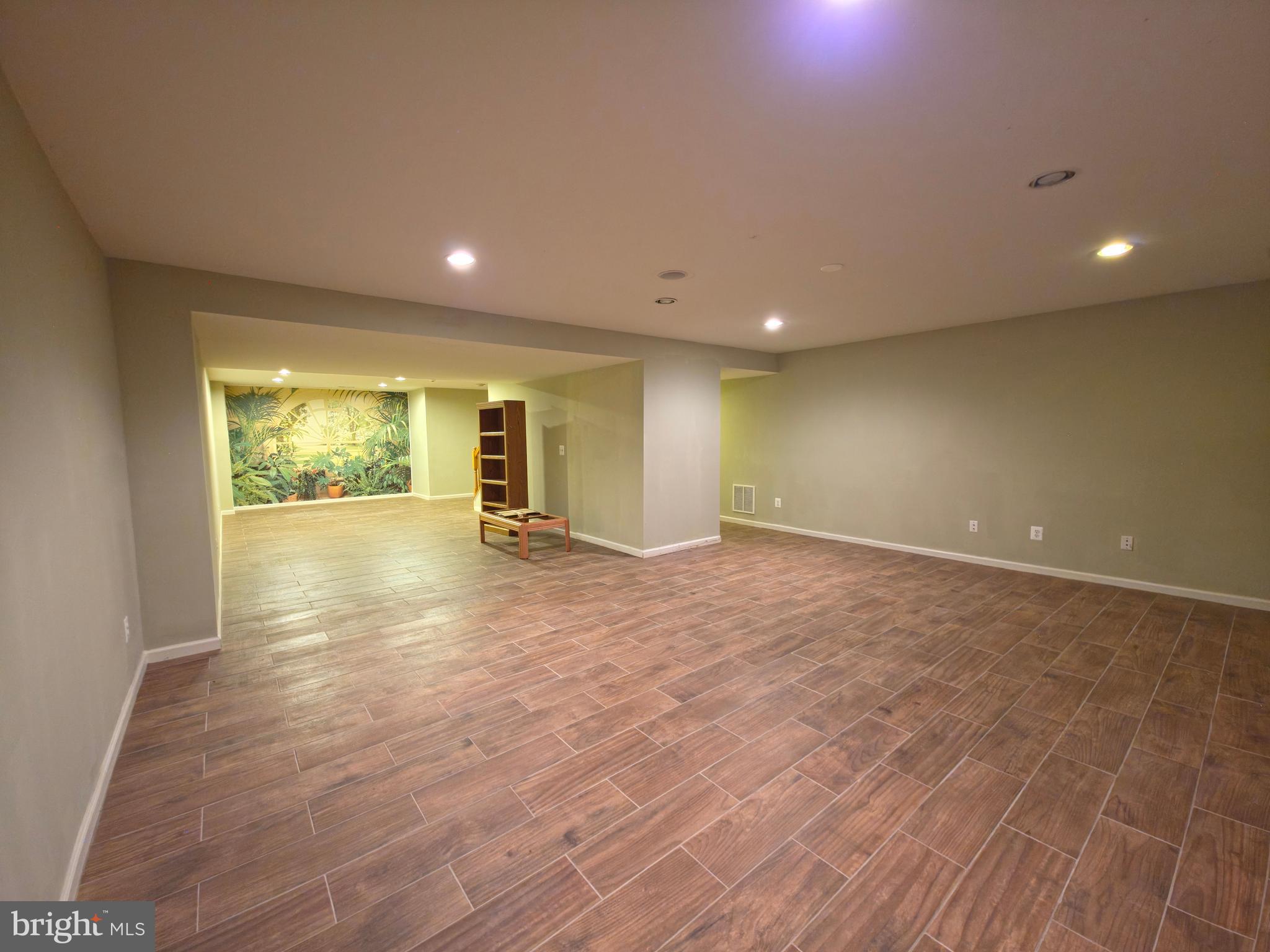 ASHBURN VILLAGE - Residential Lease