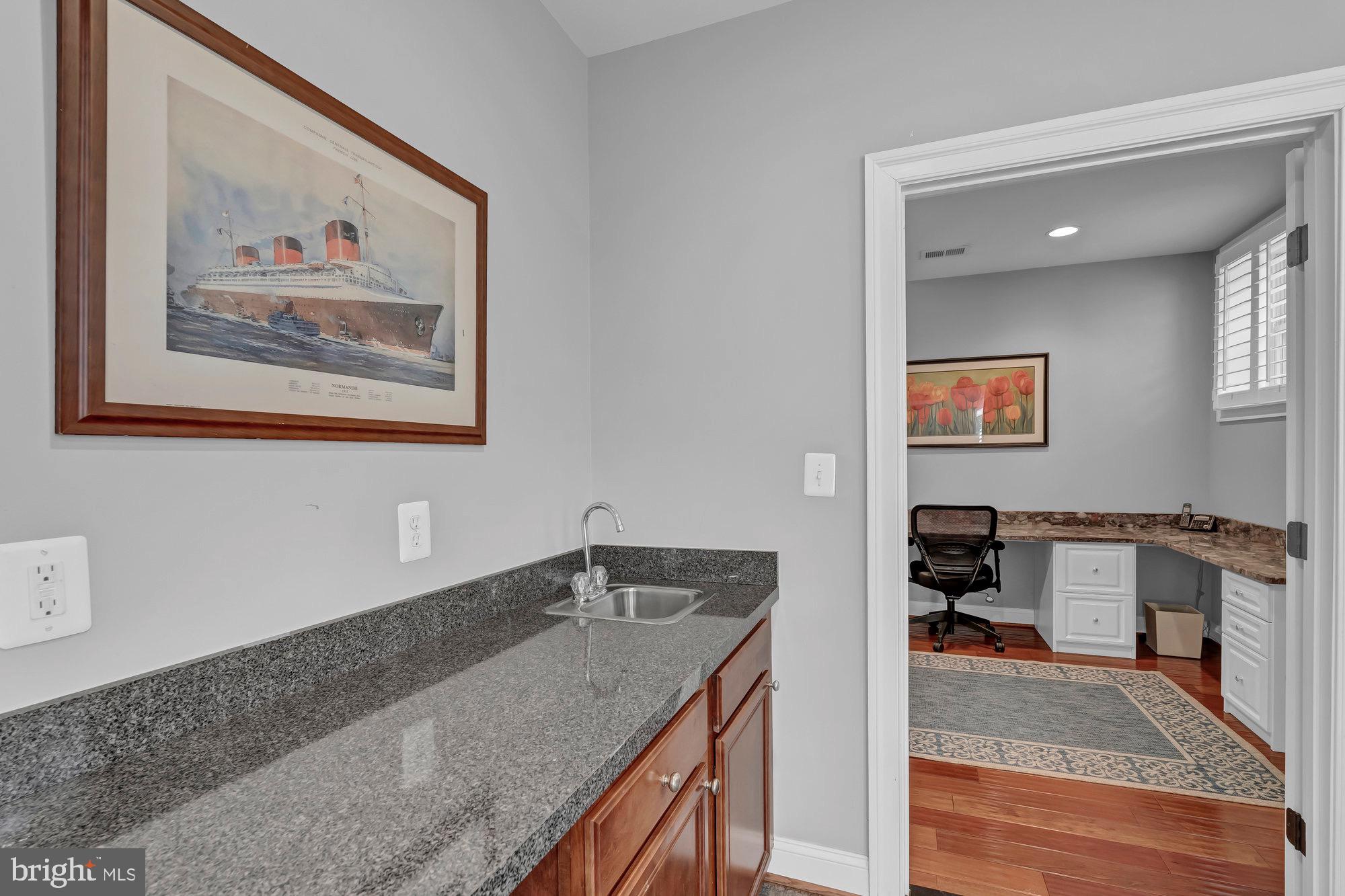 OAKCREST - Residential