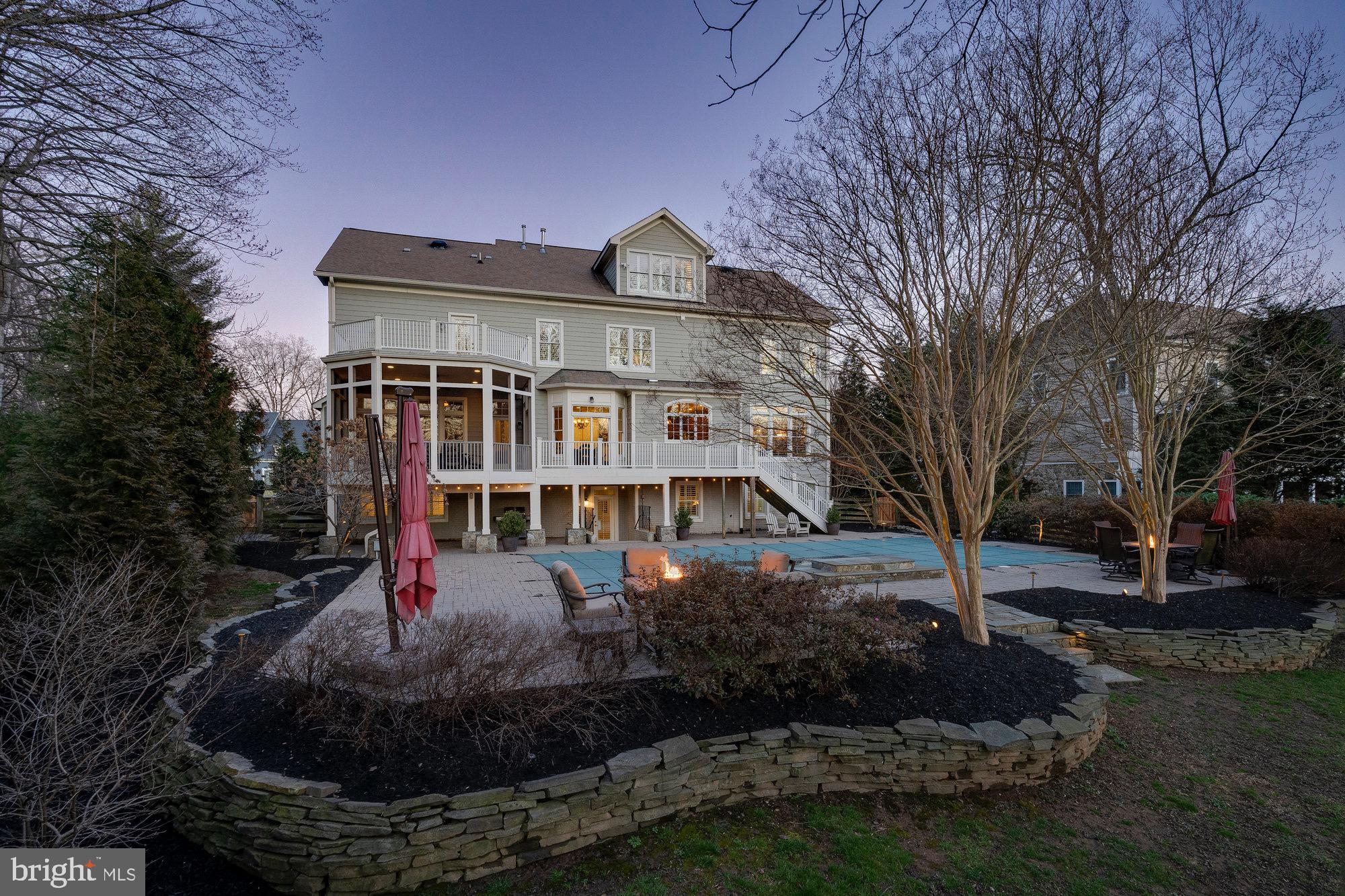 OAKCREST - Residential