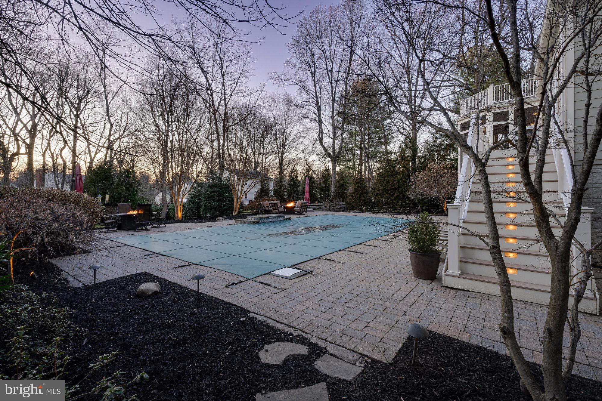 OAKCREST - Residential